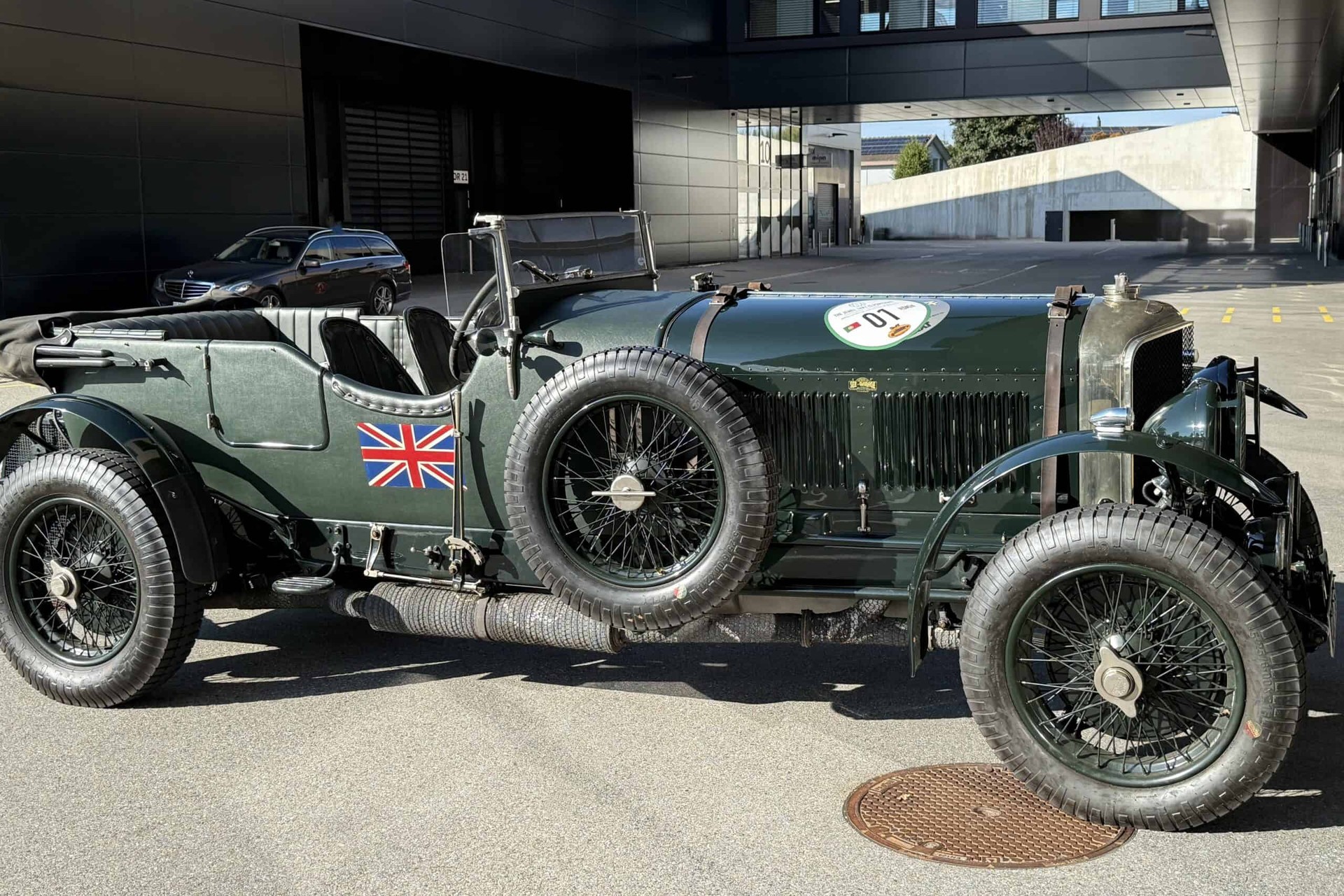 BENTLEY 6 1/2 Litre Speed Six-image-11