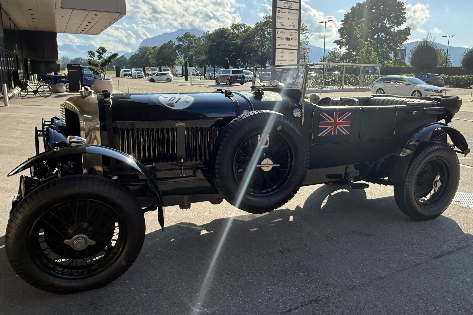 BENTLEY 6 1/2 Litre Speed Six-image-4