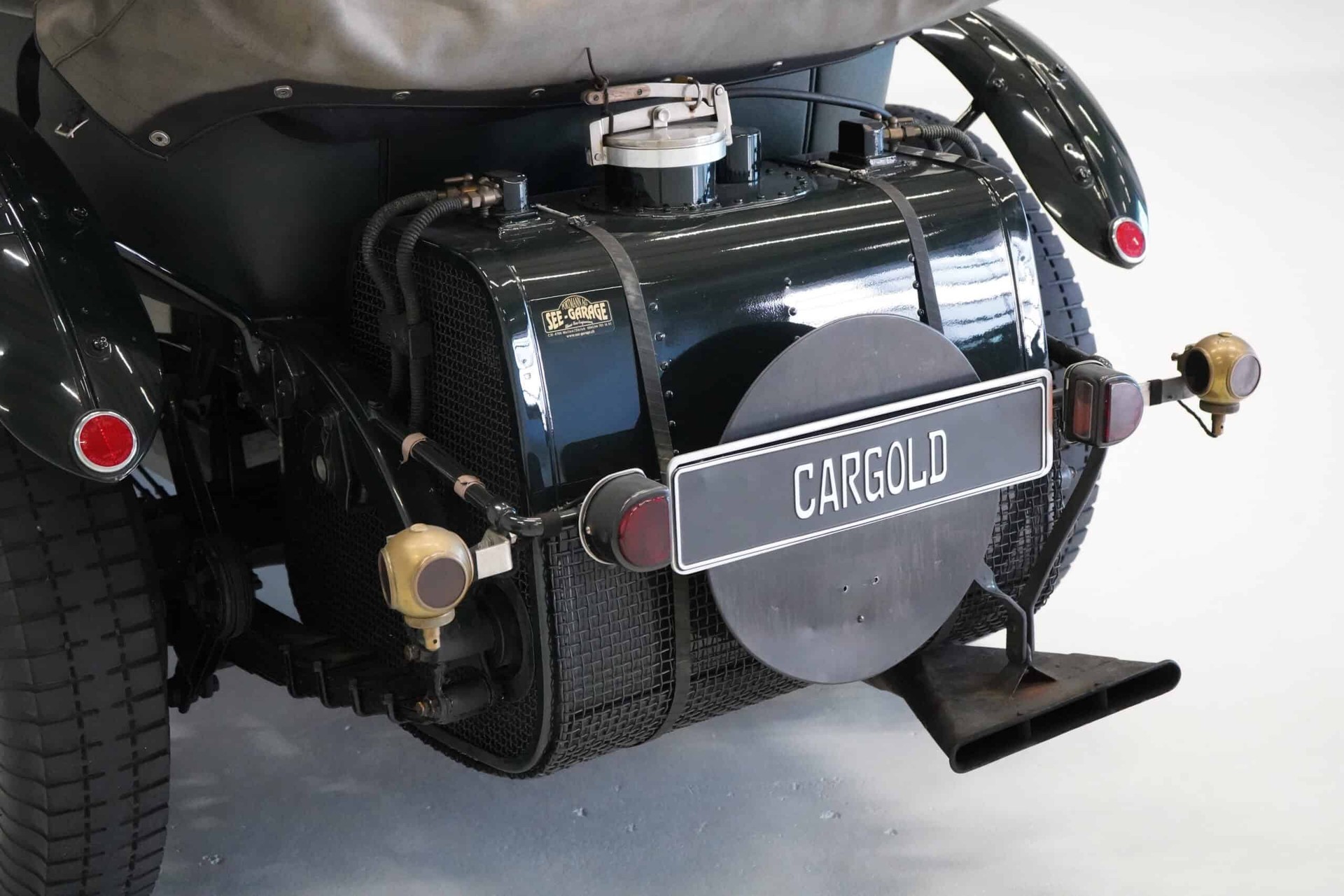 BENTLEY 6 1/2 Litre Speed Six-image-17