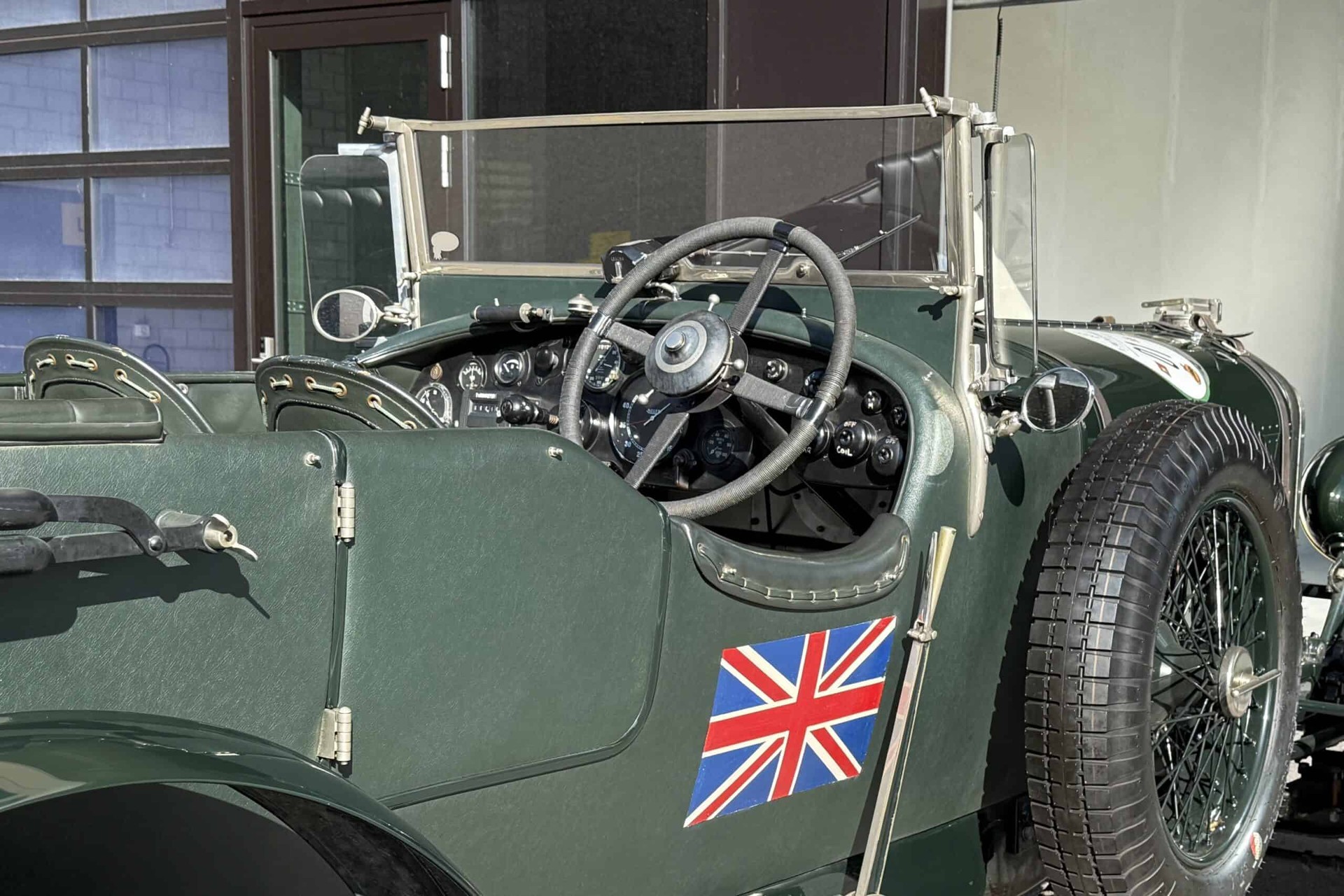 BENTLEY 6 1/2 Litre Speed Six-image-31