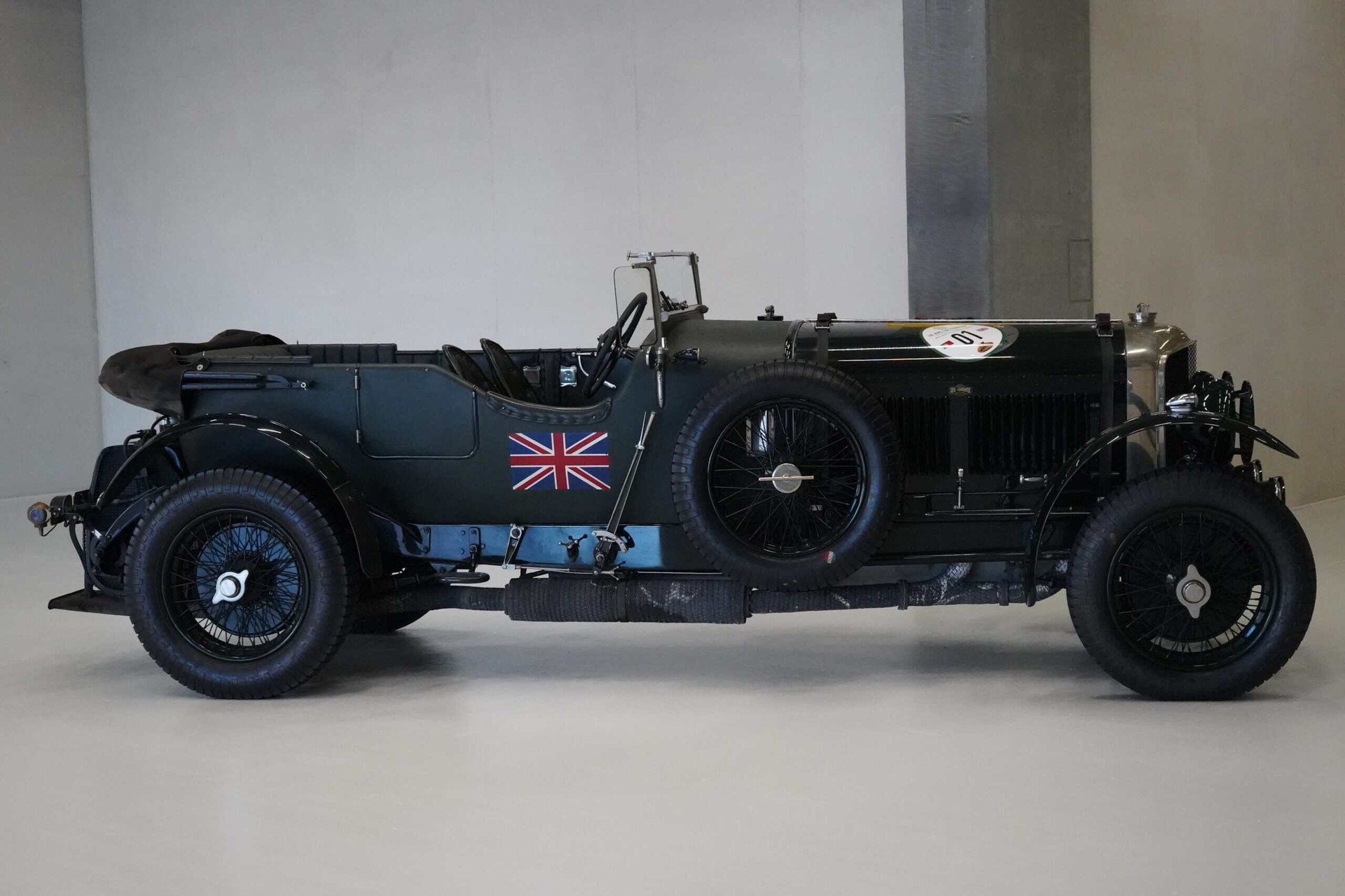 BENTLEY 6 1/2 Litre Speed Six-image-19