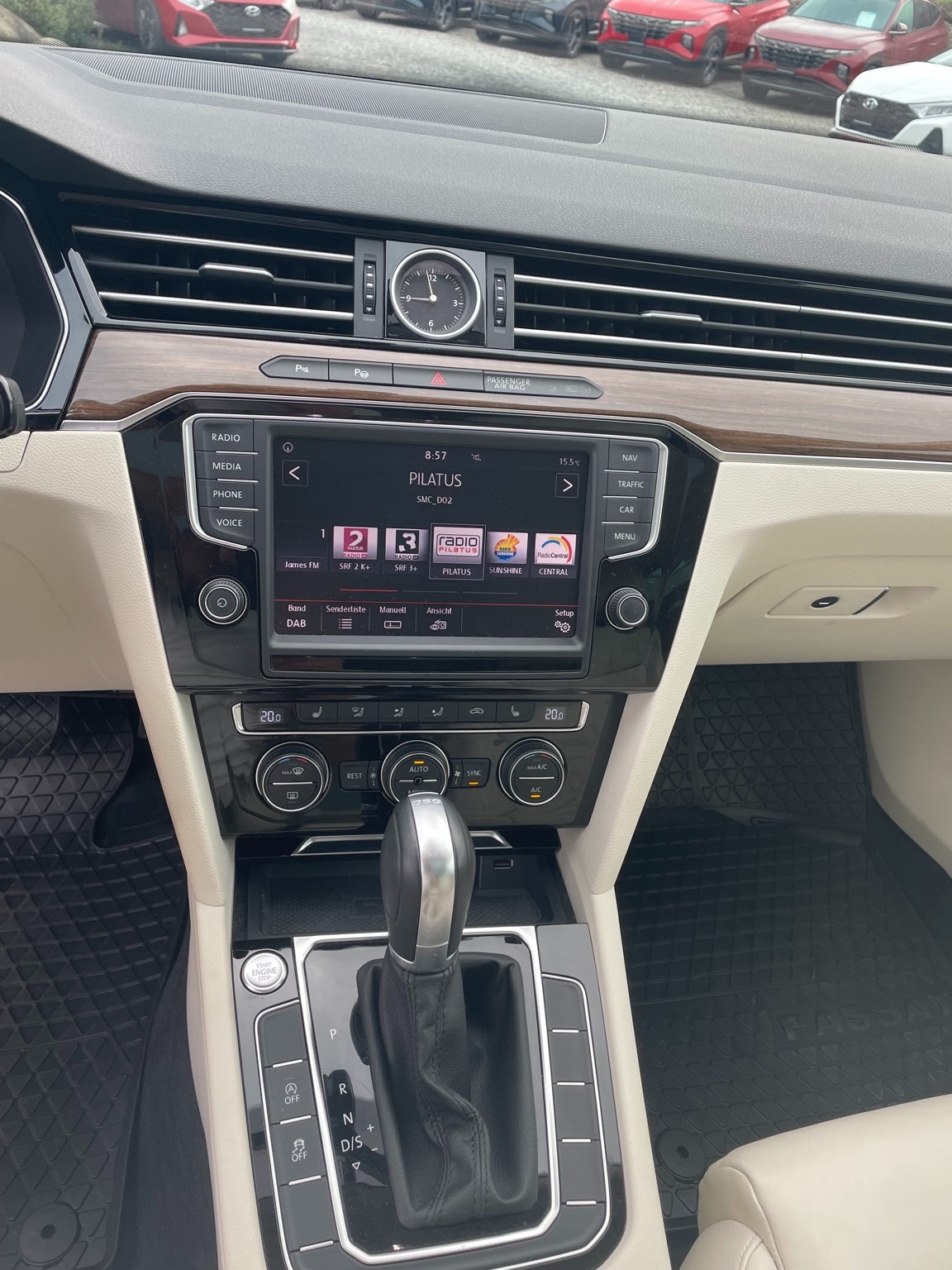 VW Passat Variant 2.0 TDI SCR BMT Highline DSG-image-11