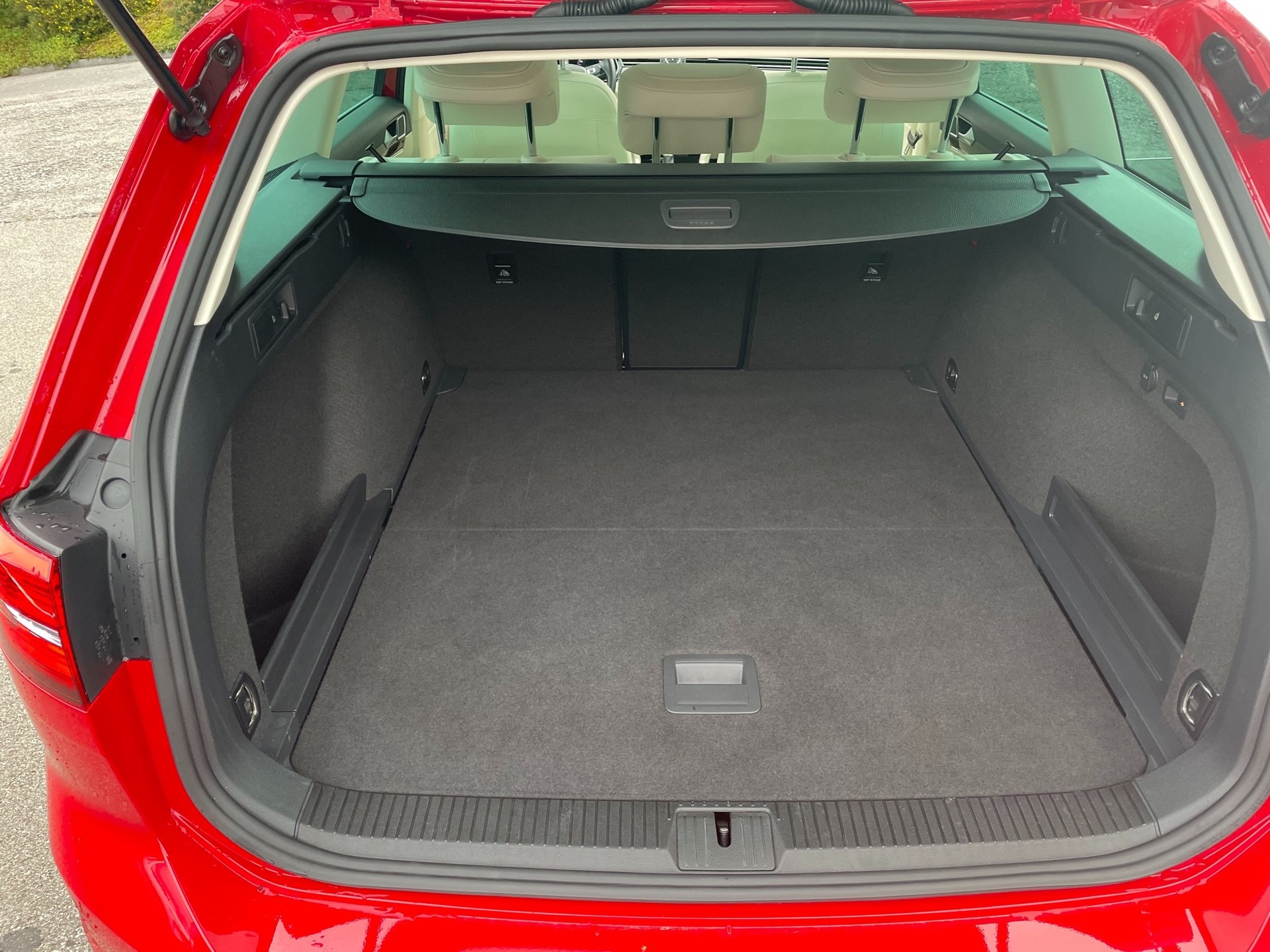 VW Passat Variant 2.0 TDI SCR BMT Highline DSG-image-14