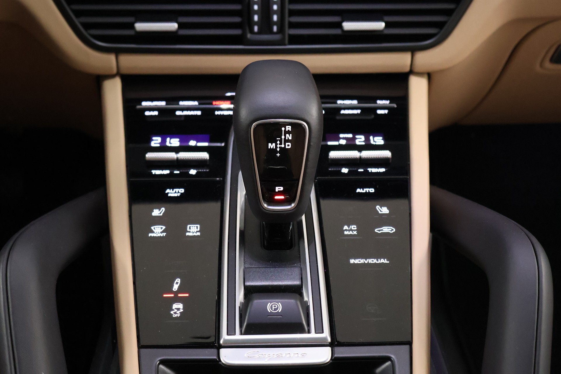 PORSCHE Cayenne E-Hybrid-image-19