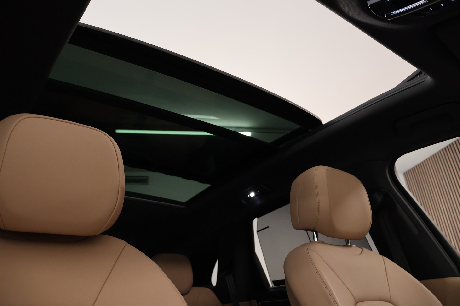 PORSCHE Cayenne E-Hybrid-image-16