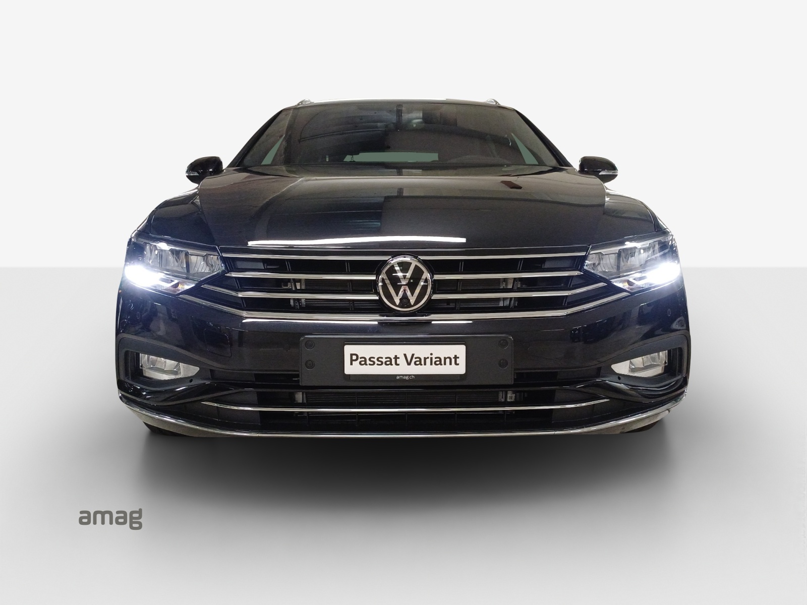 VW Passat 2.0 TDI BMT Elegance DSG-image-4