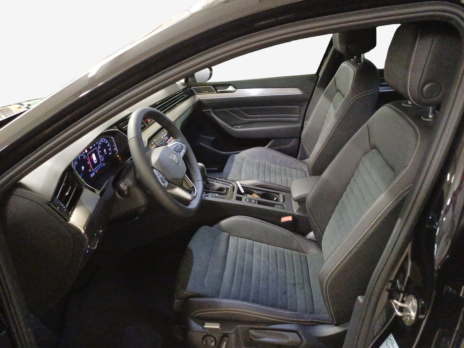 VW Passat 2.0 TDI BMT Elegance DSG-image-6