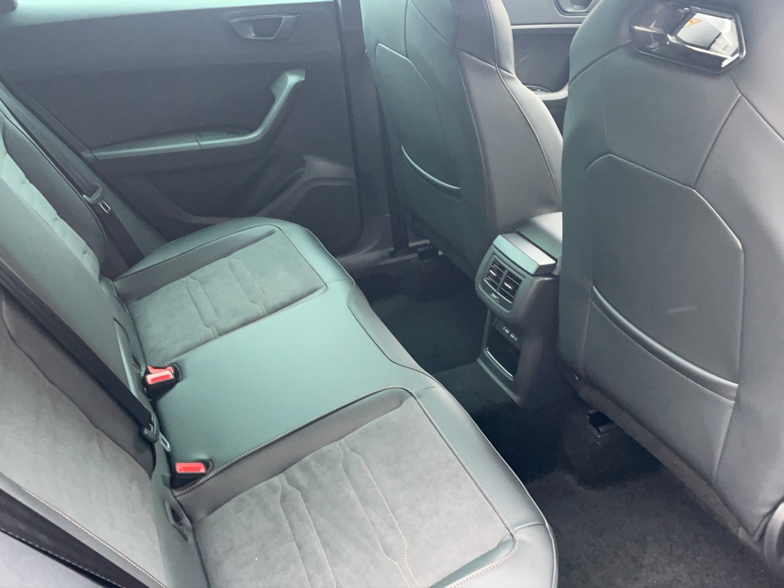 CUPRA ATECA 300PS-image-9