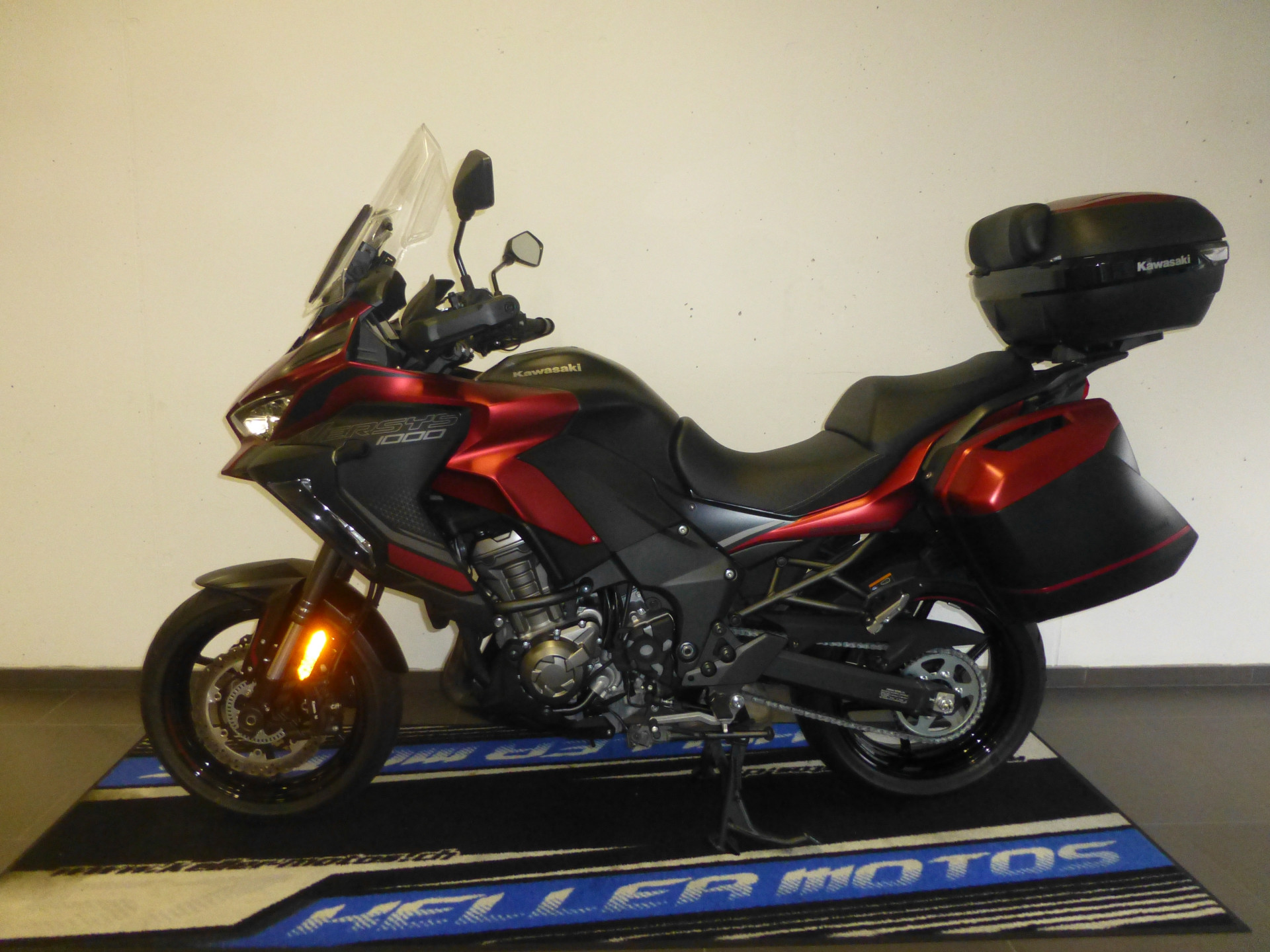 KAWASAKI Versys 1000 SE Grand Tourer-showroom-element-1