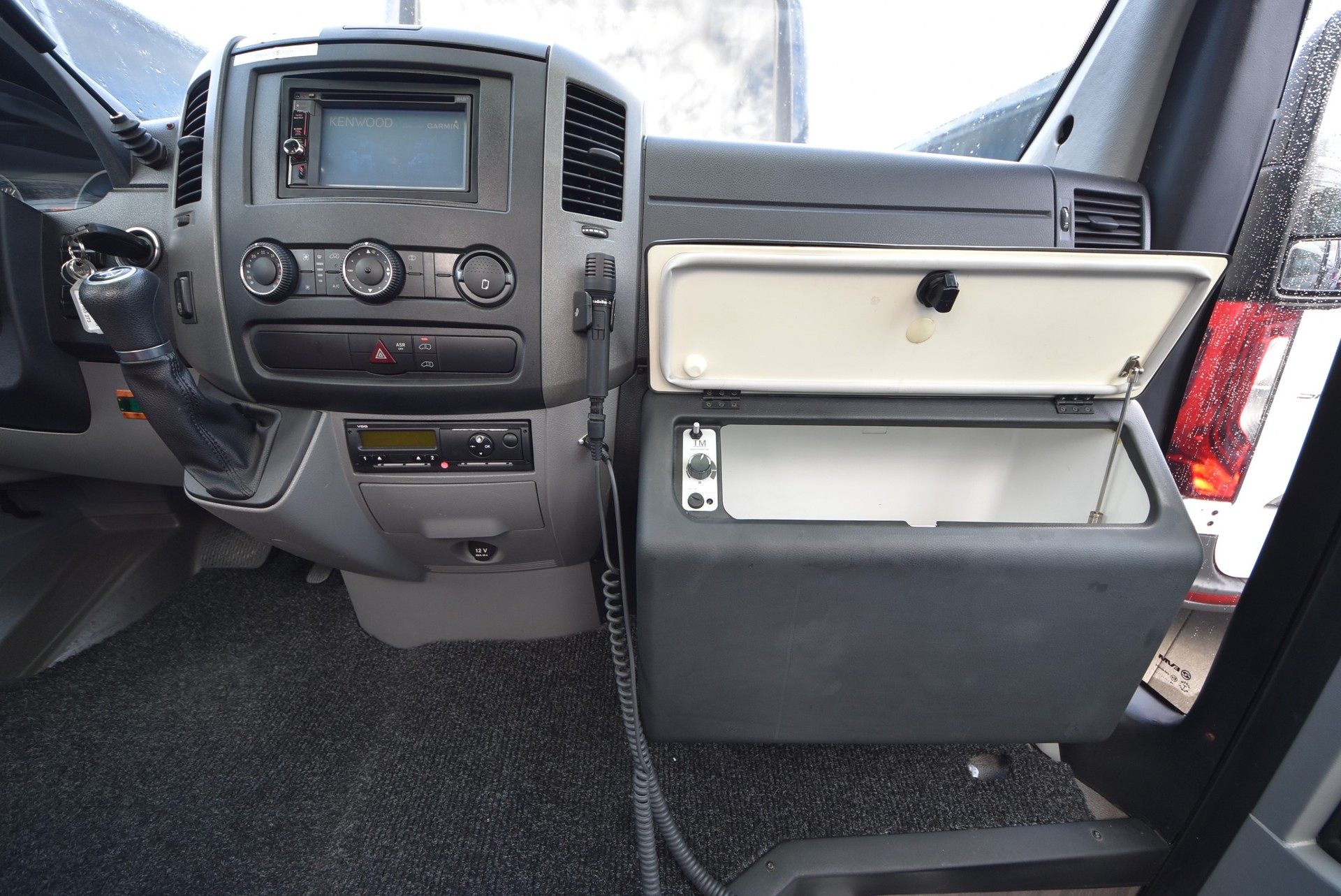 MERCEDES-BENZ Sprinter 519, Panoramique Bus (B16)-image-6