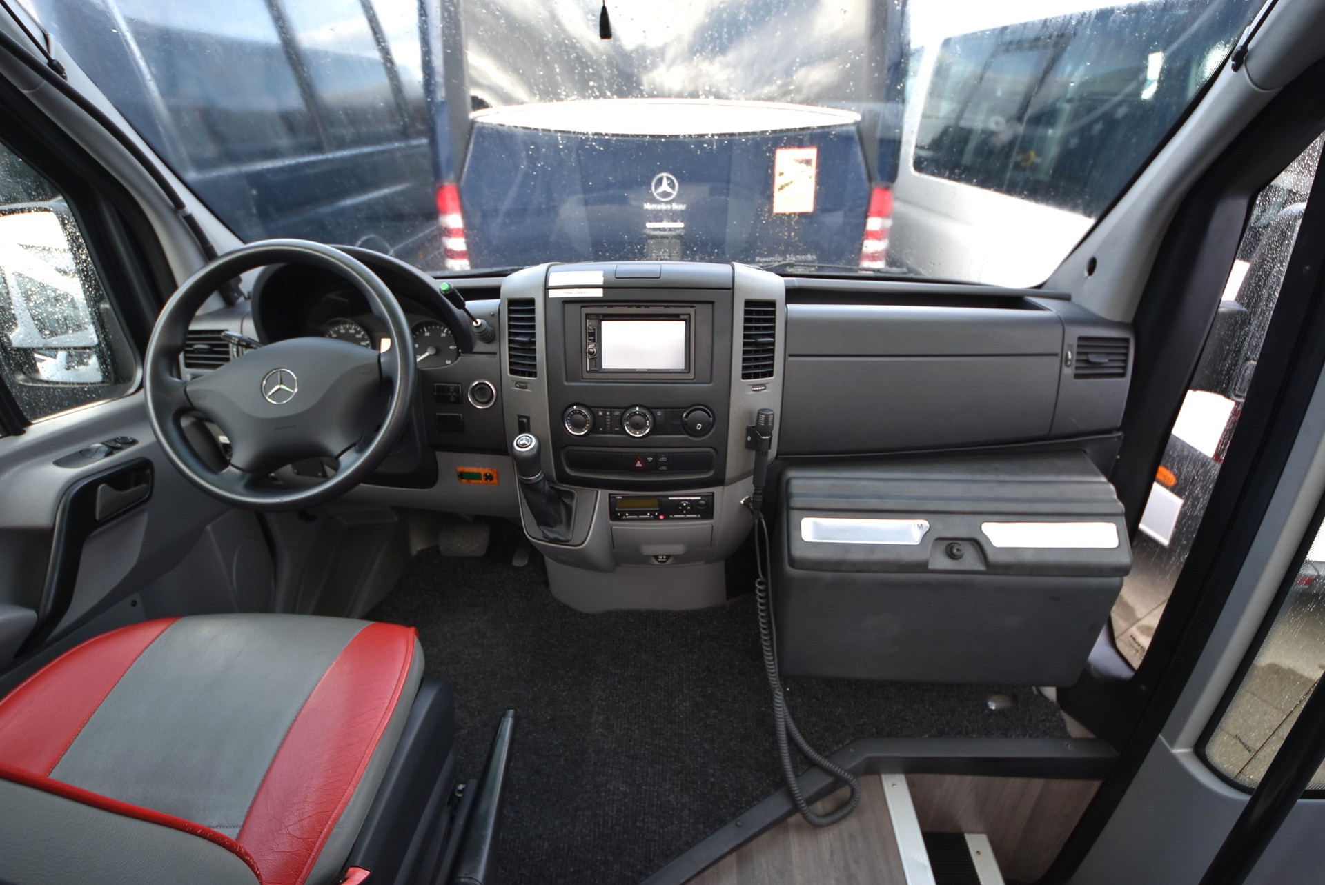 MERCEDES-BENZ Sprinter 519, Panoramique Bus (B16)-image-4