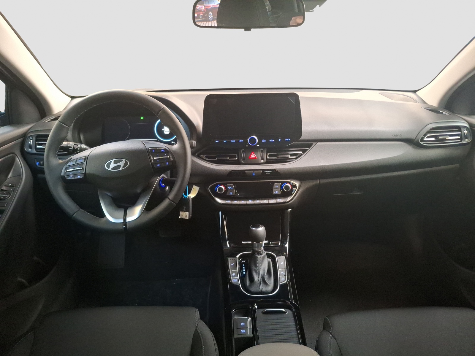 HYUNDAI i30 Wagon 1.5 T-GDi Amplia 48V MH DCT-image-11