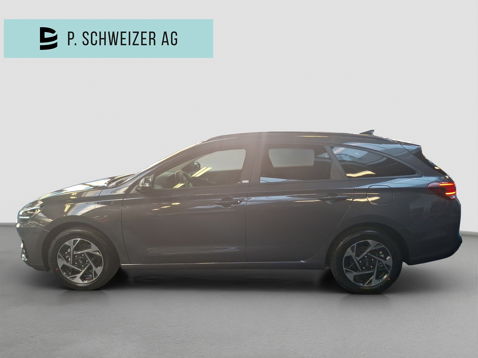 HYUNDAI i30 Wagon 1.5 T-GDi Amplia 48V MH DCT-image-1