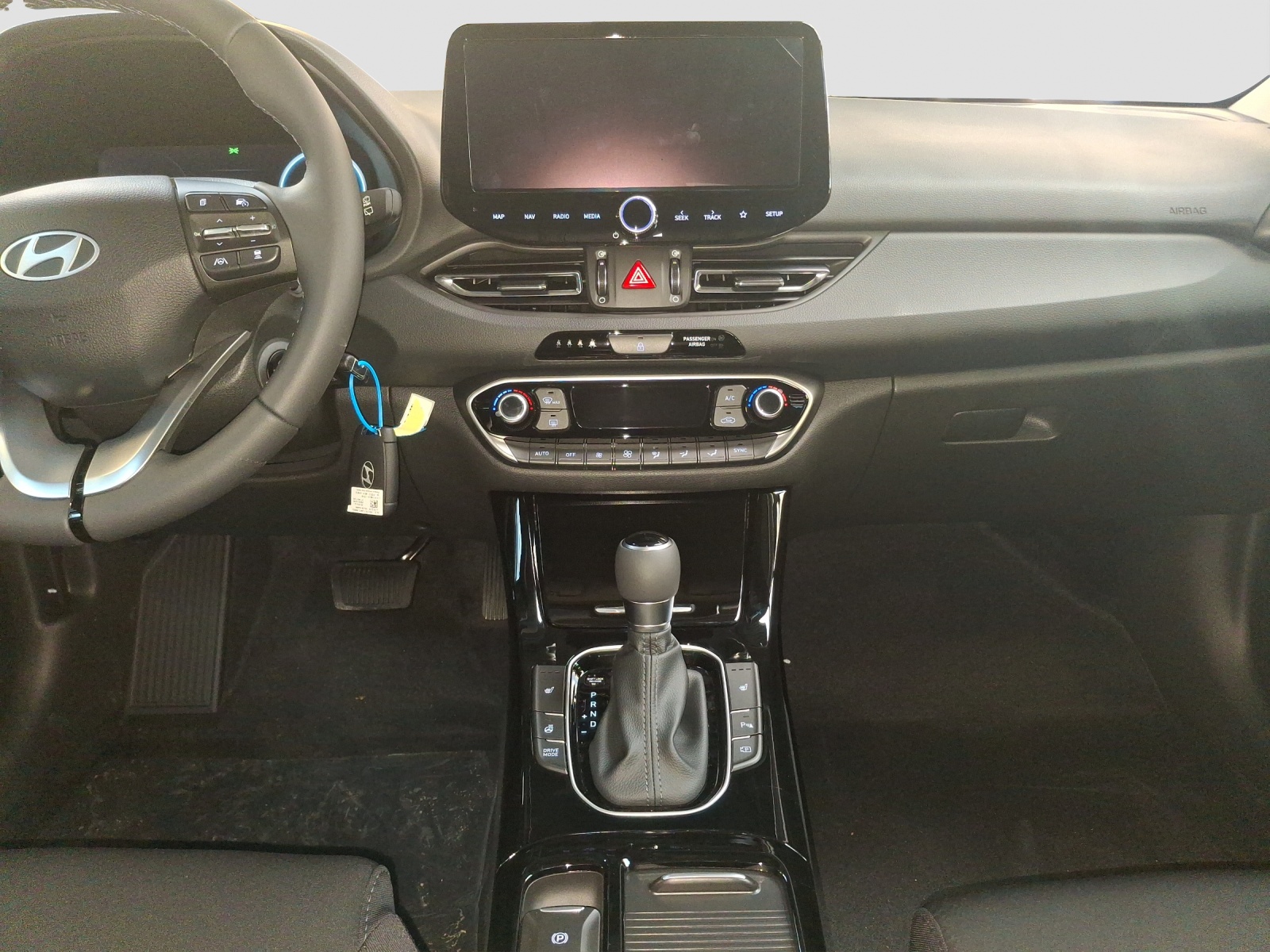 HYUNDAI i30 Wagon 1.5 T-GDi Amplia 48V MH DCT-image-12