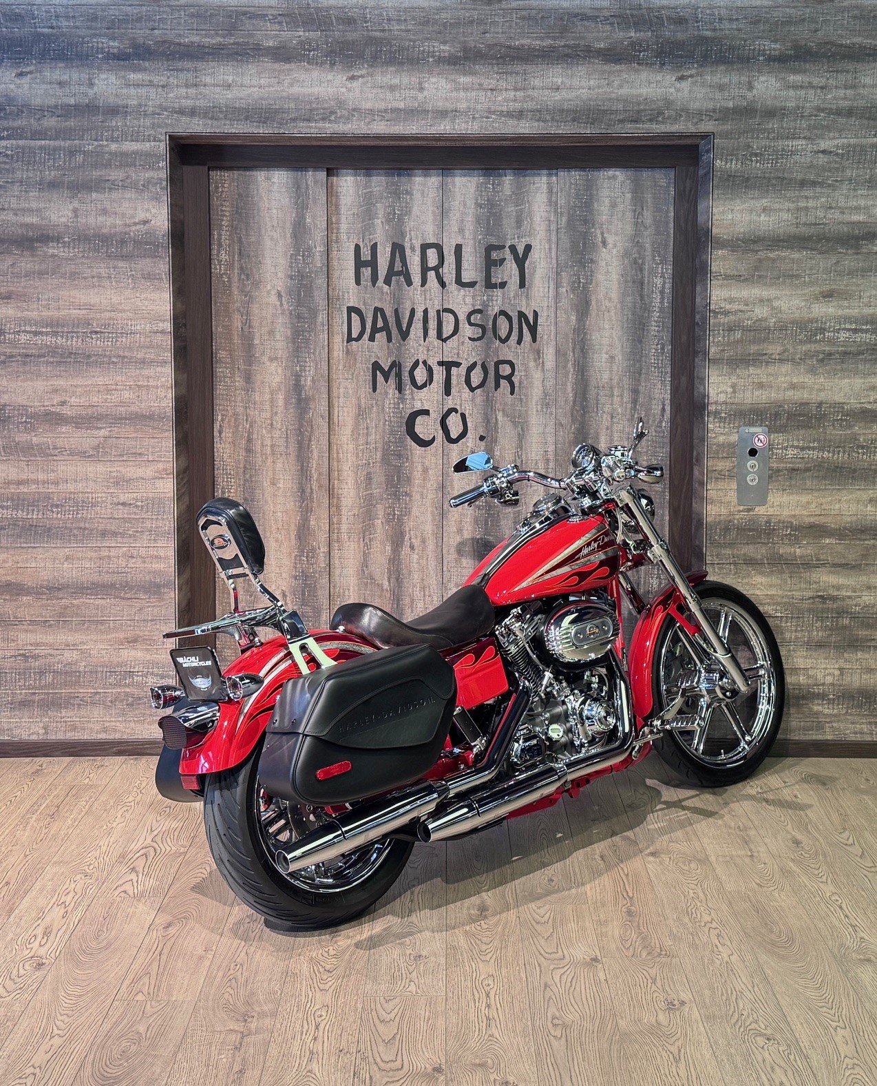 HARLEY-DAVIDSON FXDSE Dyna CVO Screamin'Eagle Anniversry-image-5