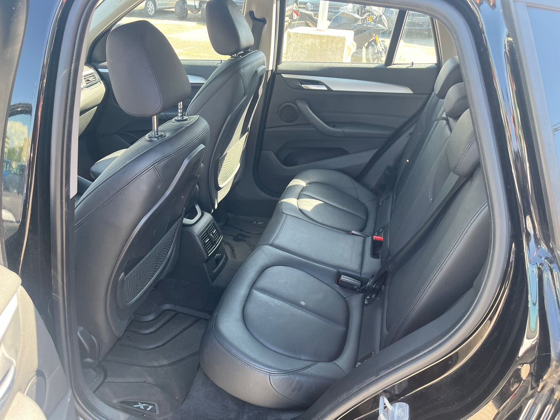 BMW X1 sDrive 18d Sport Line Steptronic-image-9