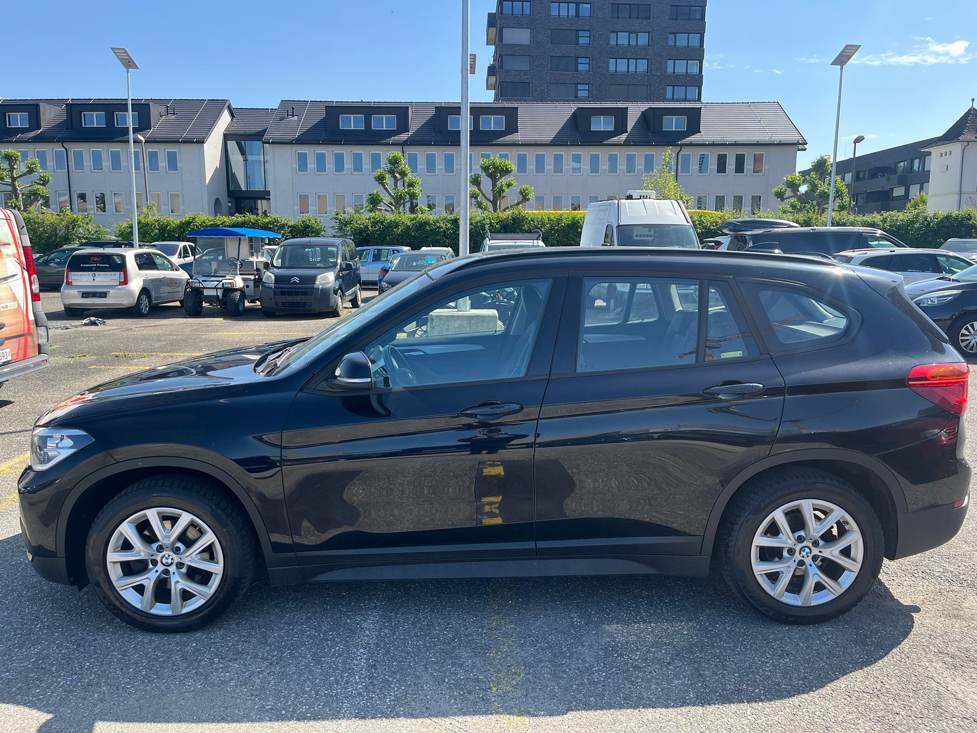 BMW X1 sDrive 18d Sport Line Steptronic-image-1