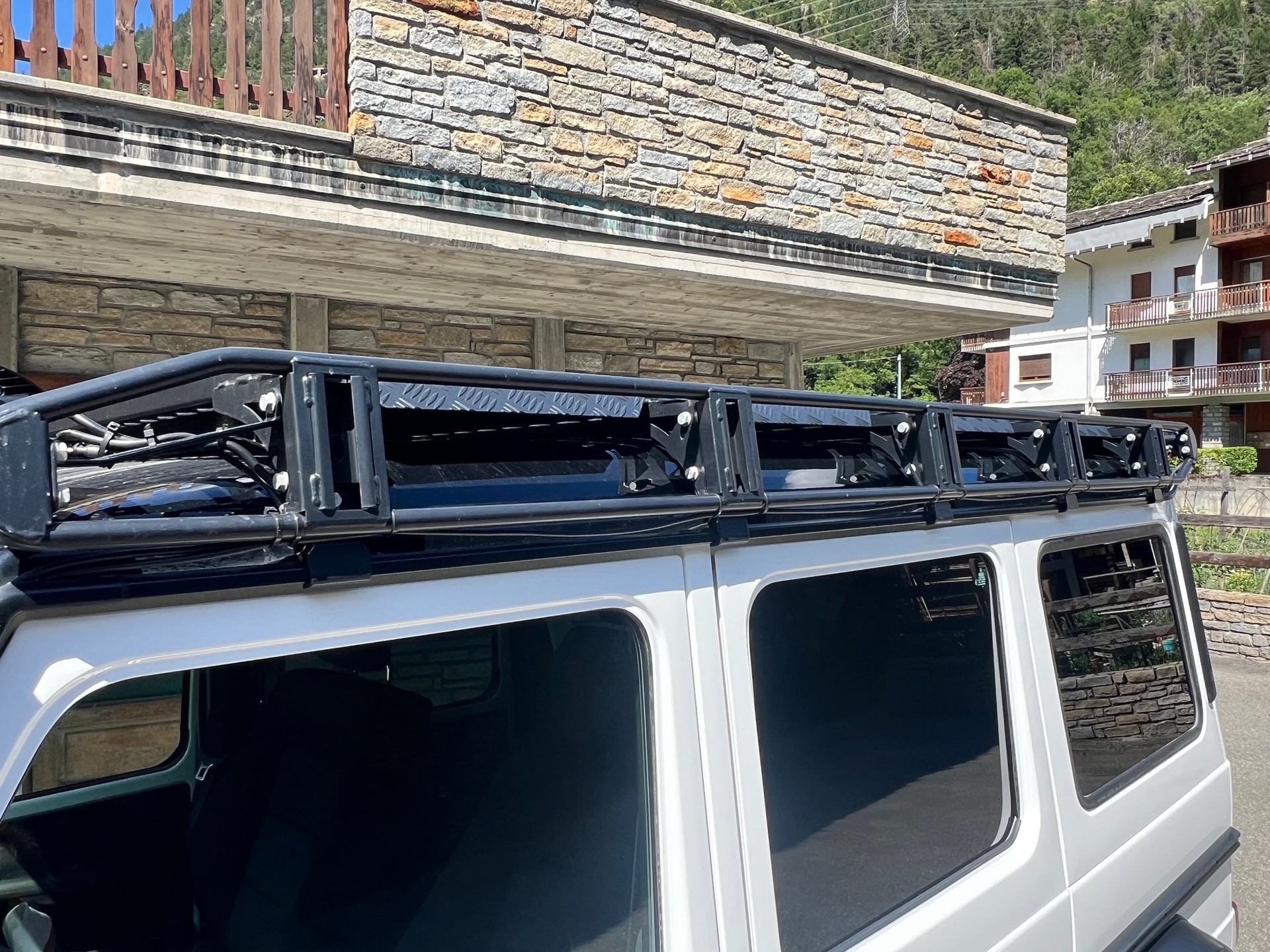 MERCEDES-BENZ G 350 d Professional 7G-Tronic-image-12