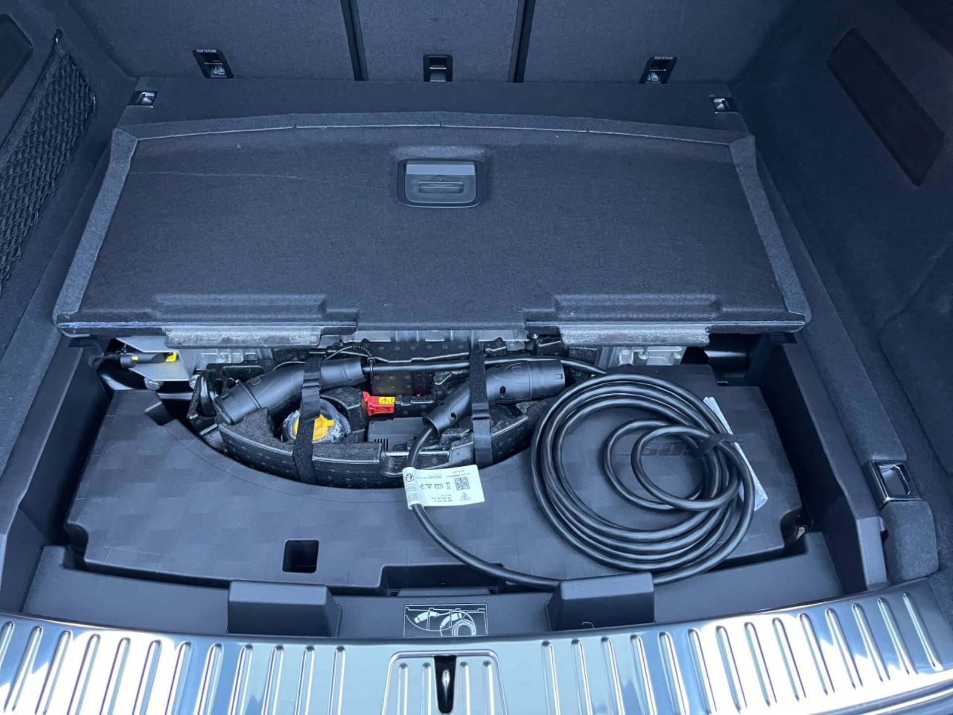 PORSCHE Cayenne E-Hybrid Coupé-image-21