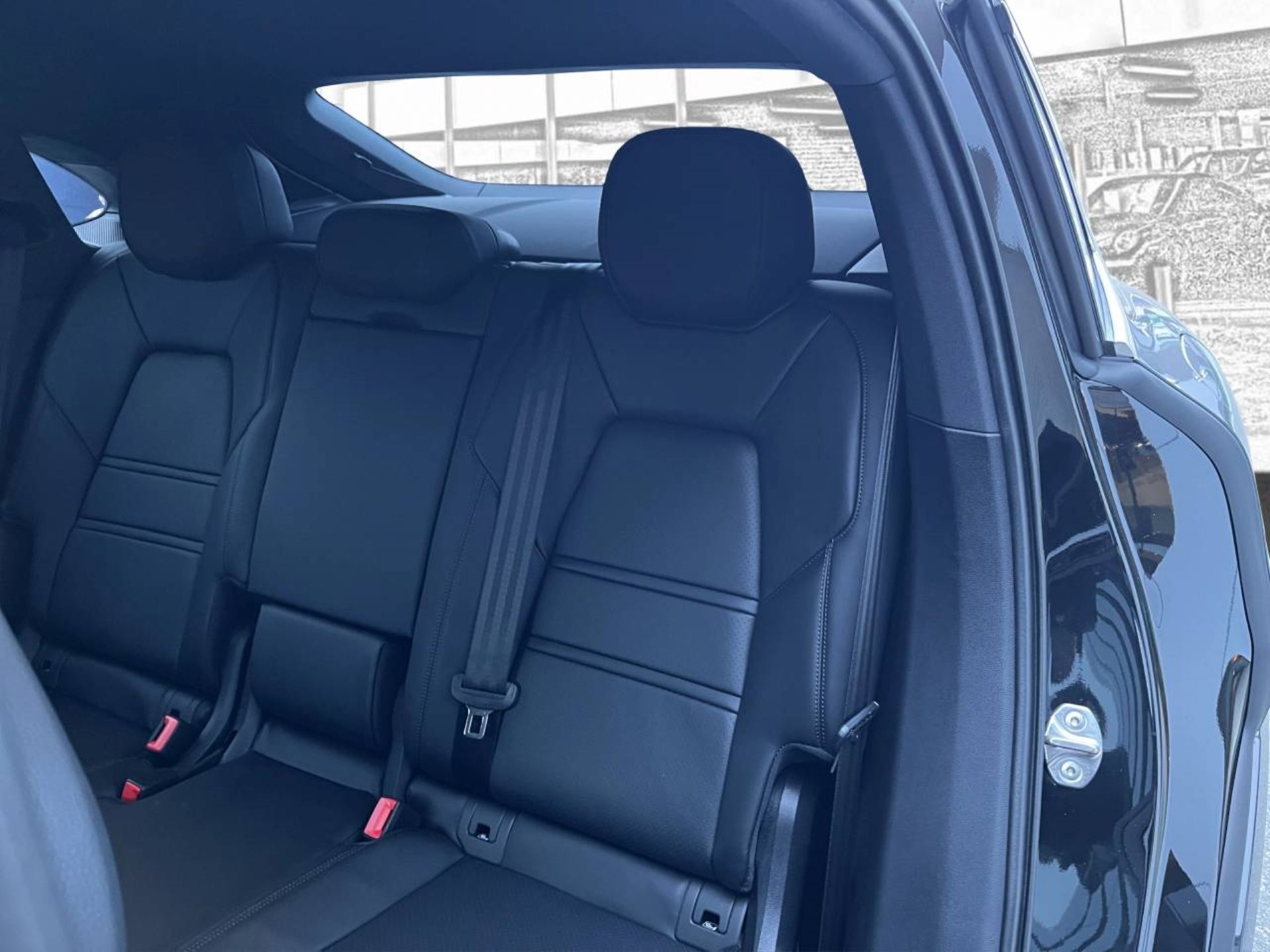 PORSCHE Cayenne E-Hybrid Coupé-image-16