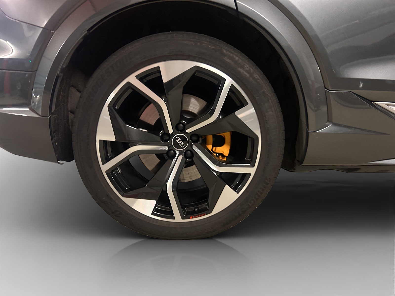 AUDI e-tron S Sportback quattro-image-13