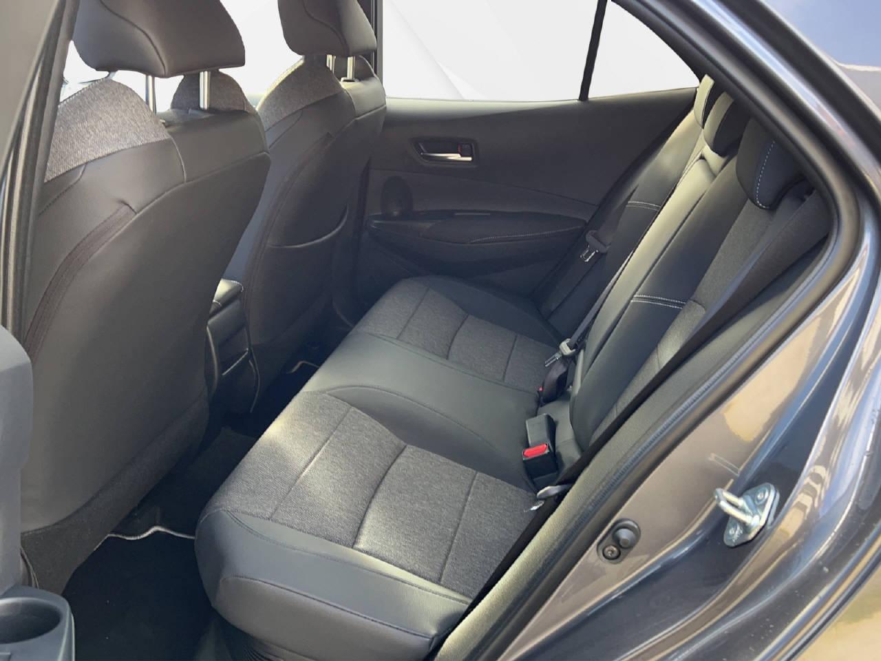 TOYOTA Corolla 2.0 HSD Trend-image-28