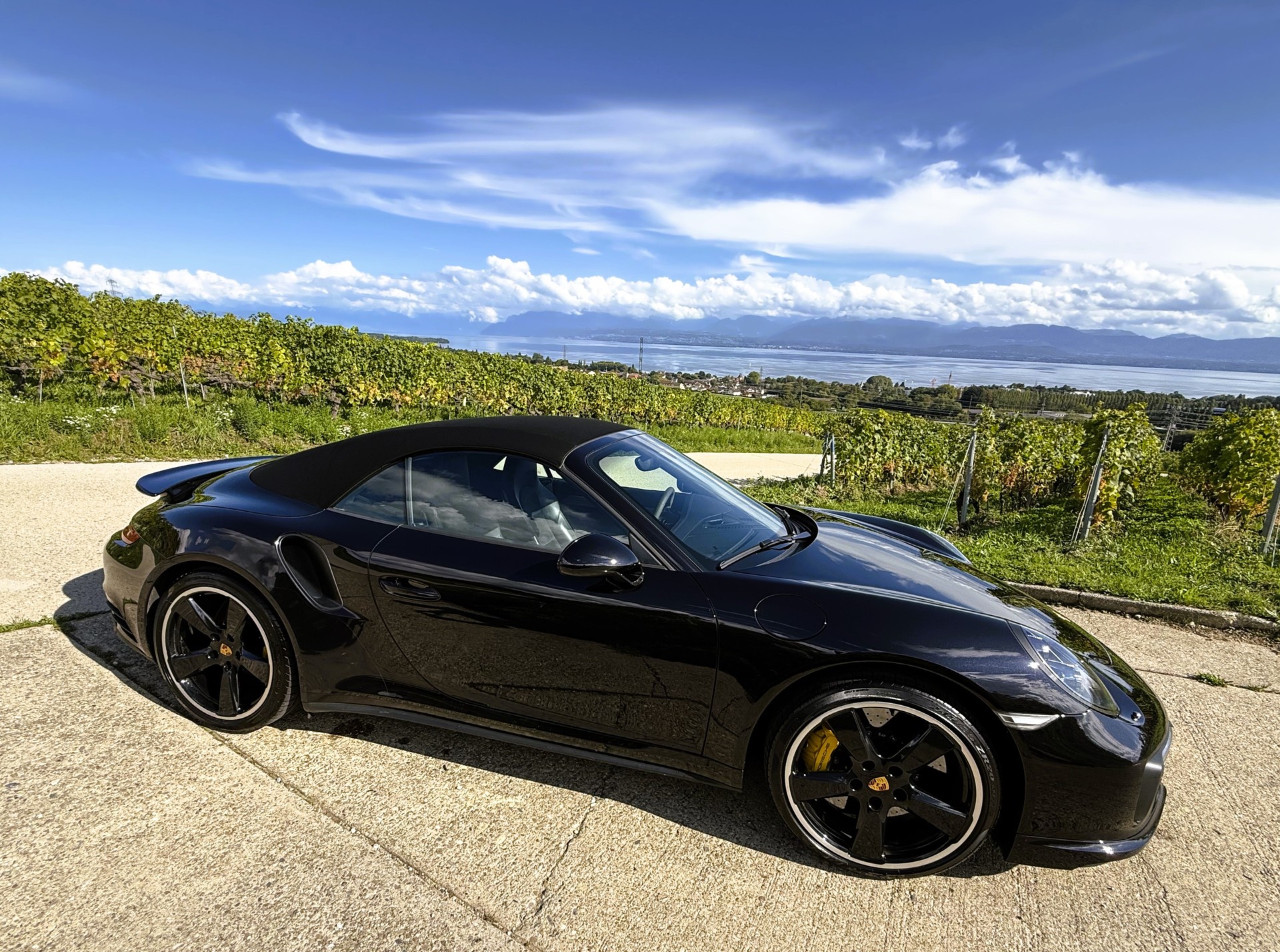 PORSCHE 911 Turbo S Cabrio PDK-image-4