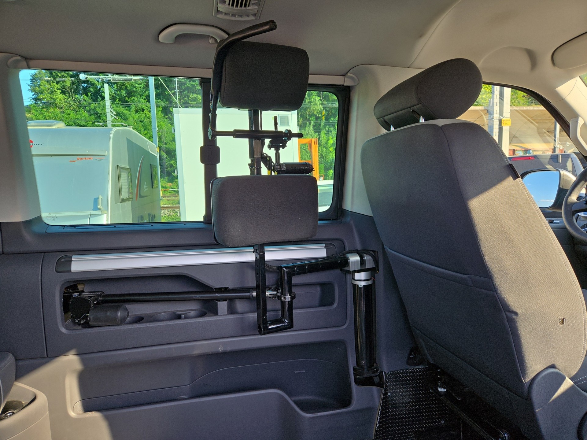 VW T5 Multivan 2.0 TDI CR Startline DSG-image-6