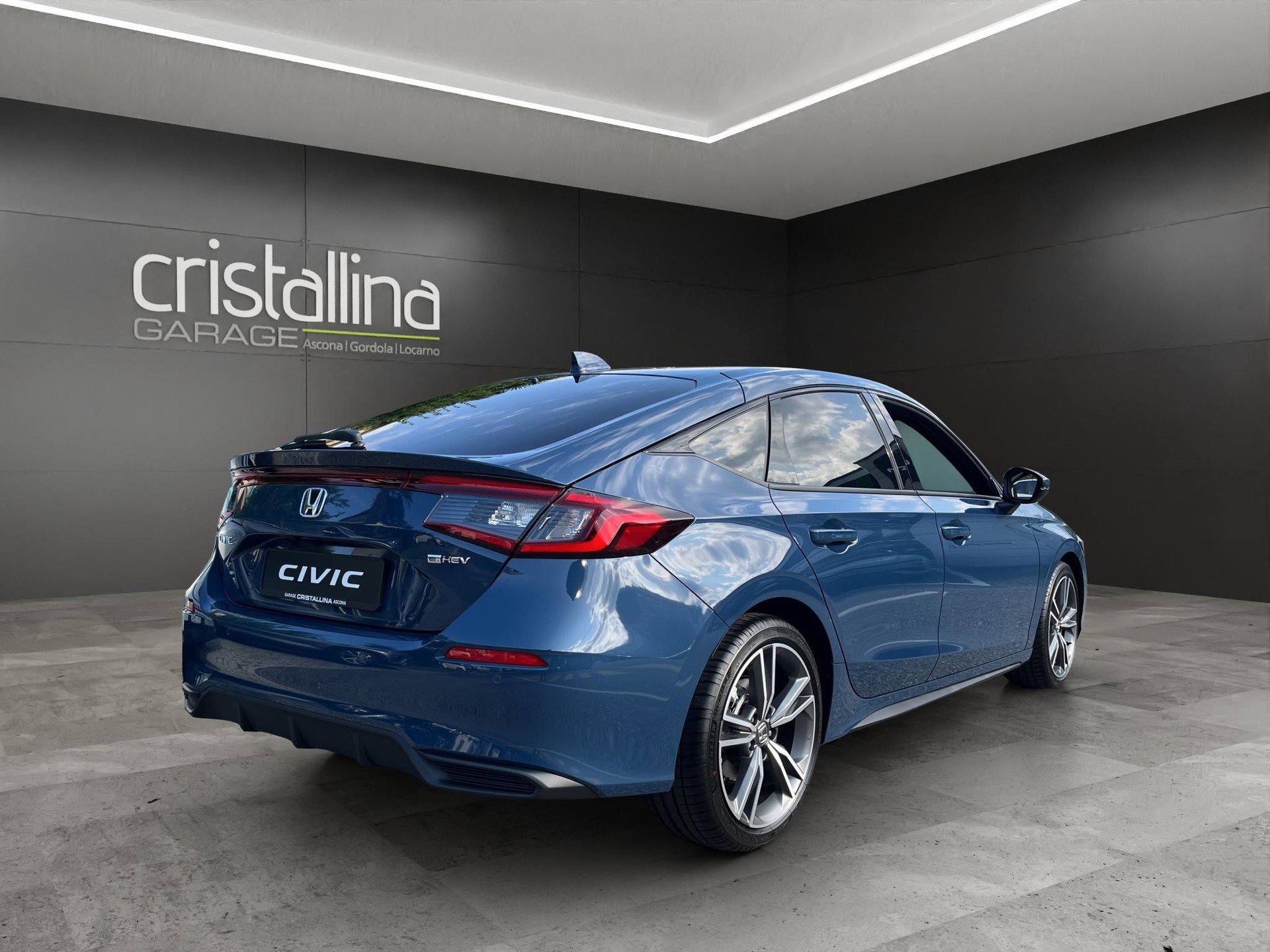 HONDA Civic 2.0 i-MMD Advance-showroom-element-3
