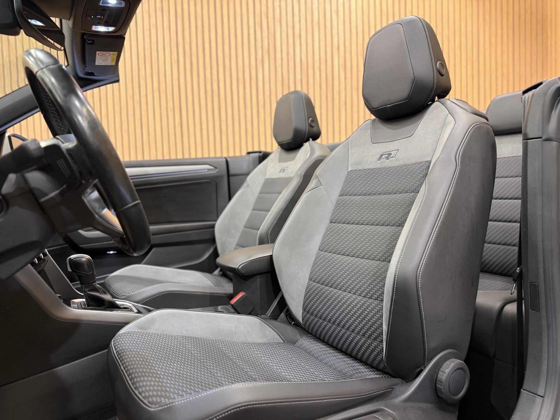 VW T-Roc Cabriolet 1.5 TSI EVO R-Line DSG-image-15