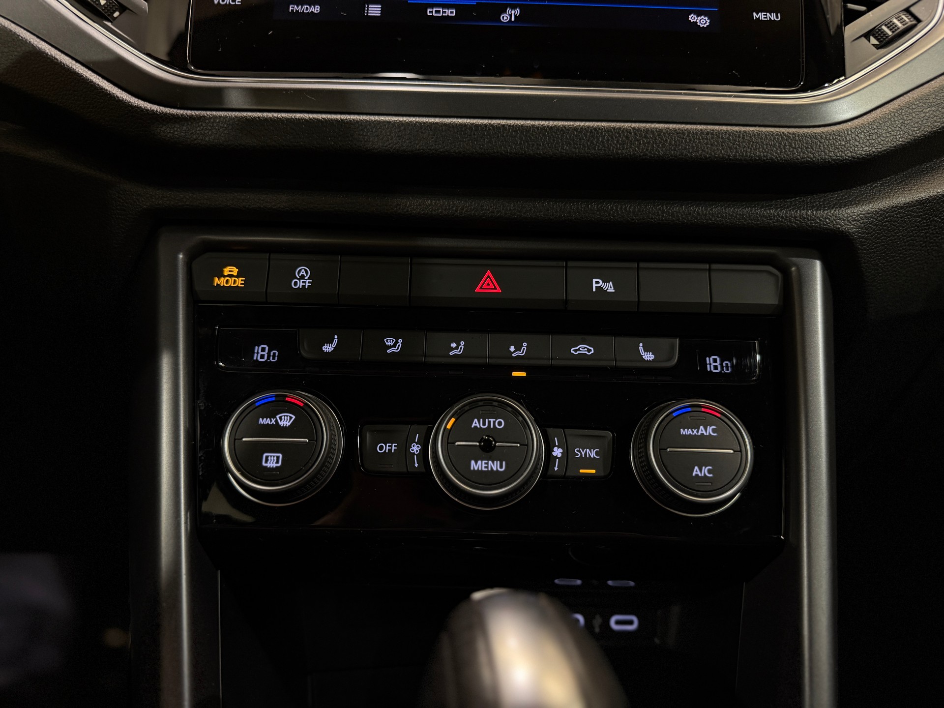 VW T-Roc Cabriolet 1.5 TSI EVO R-Line DSG-image-9