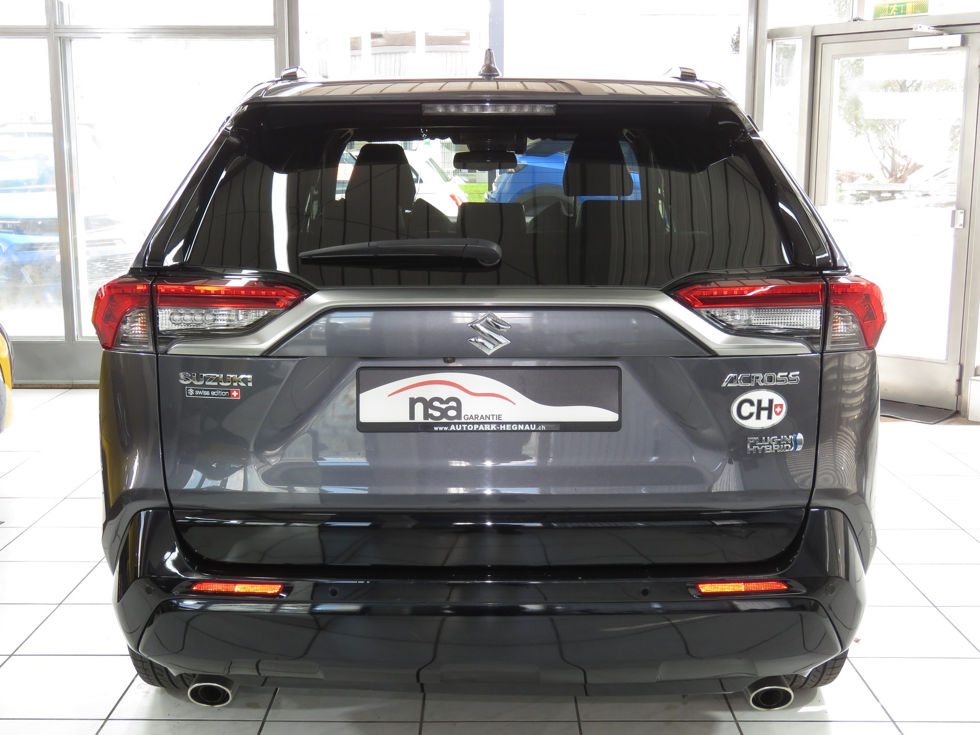 SUZUKI Across 2.5 Plug-in-Hybrid Compact Top E-CVT (Automat)-image-4