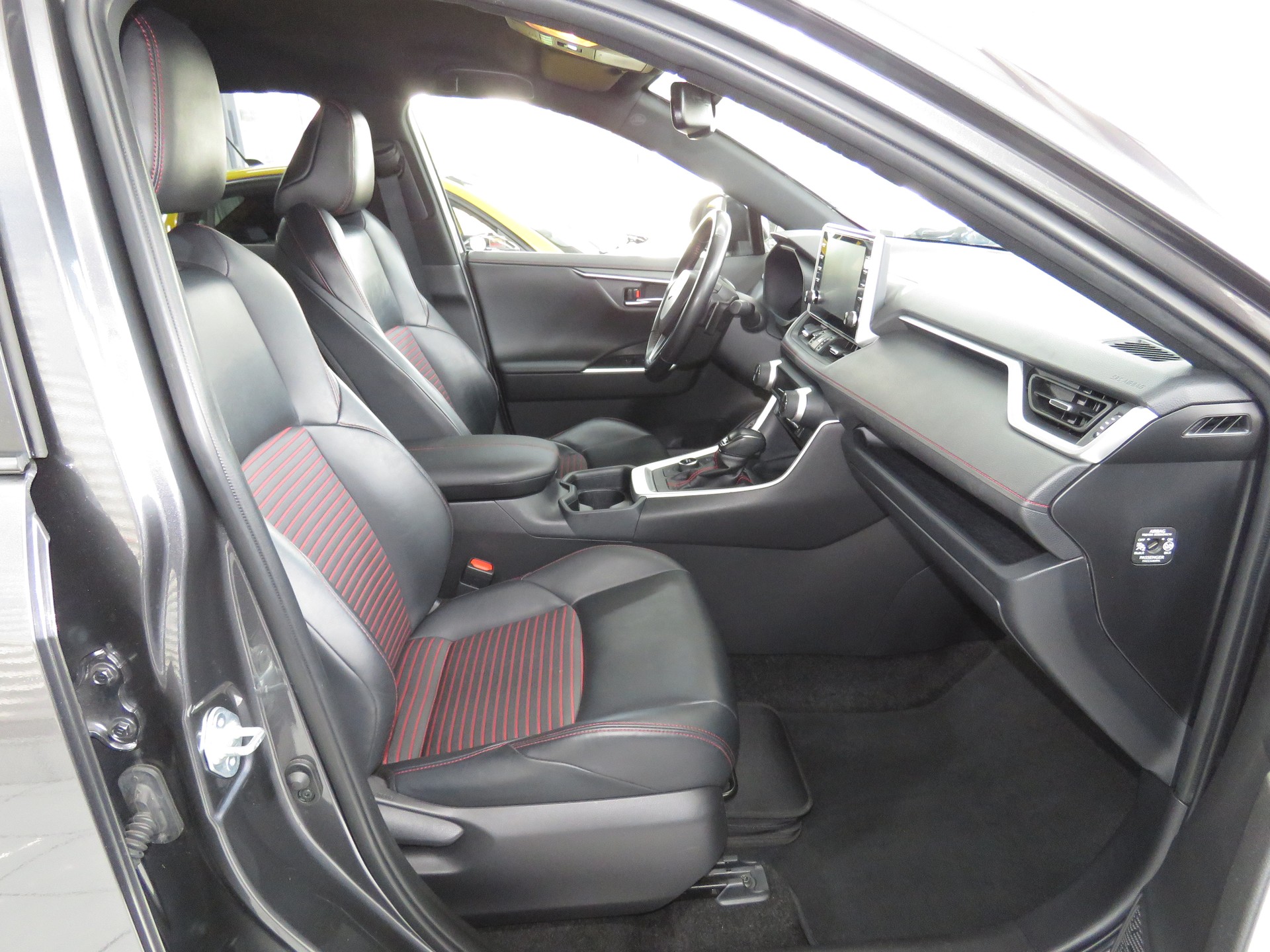 SUZUKI Across 2.5 Plug-in-Hybrid Compact Top E-CVT (Automat)-image-11