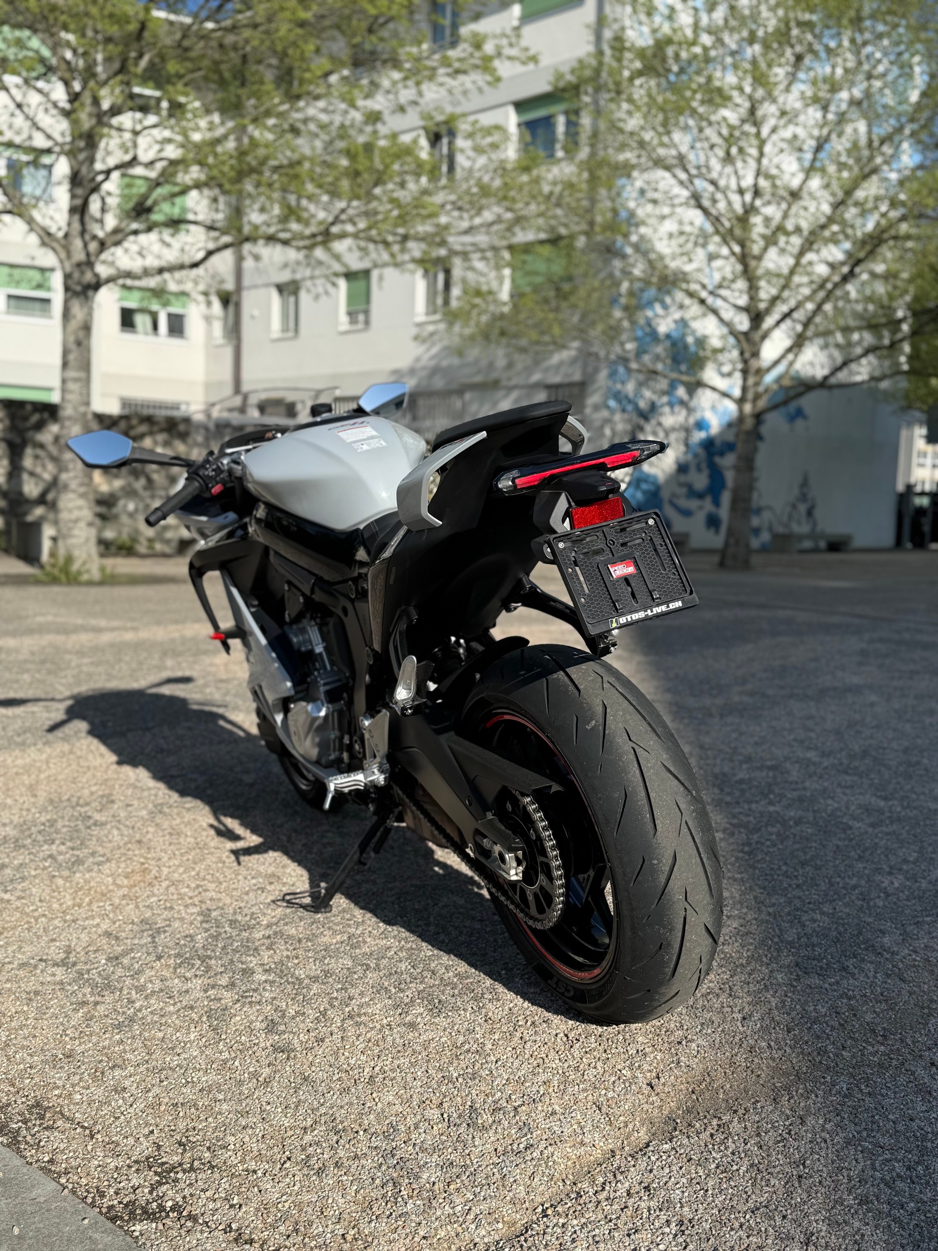 CF MOTO 675 SR-R-image-5