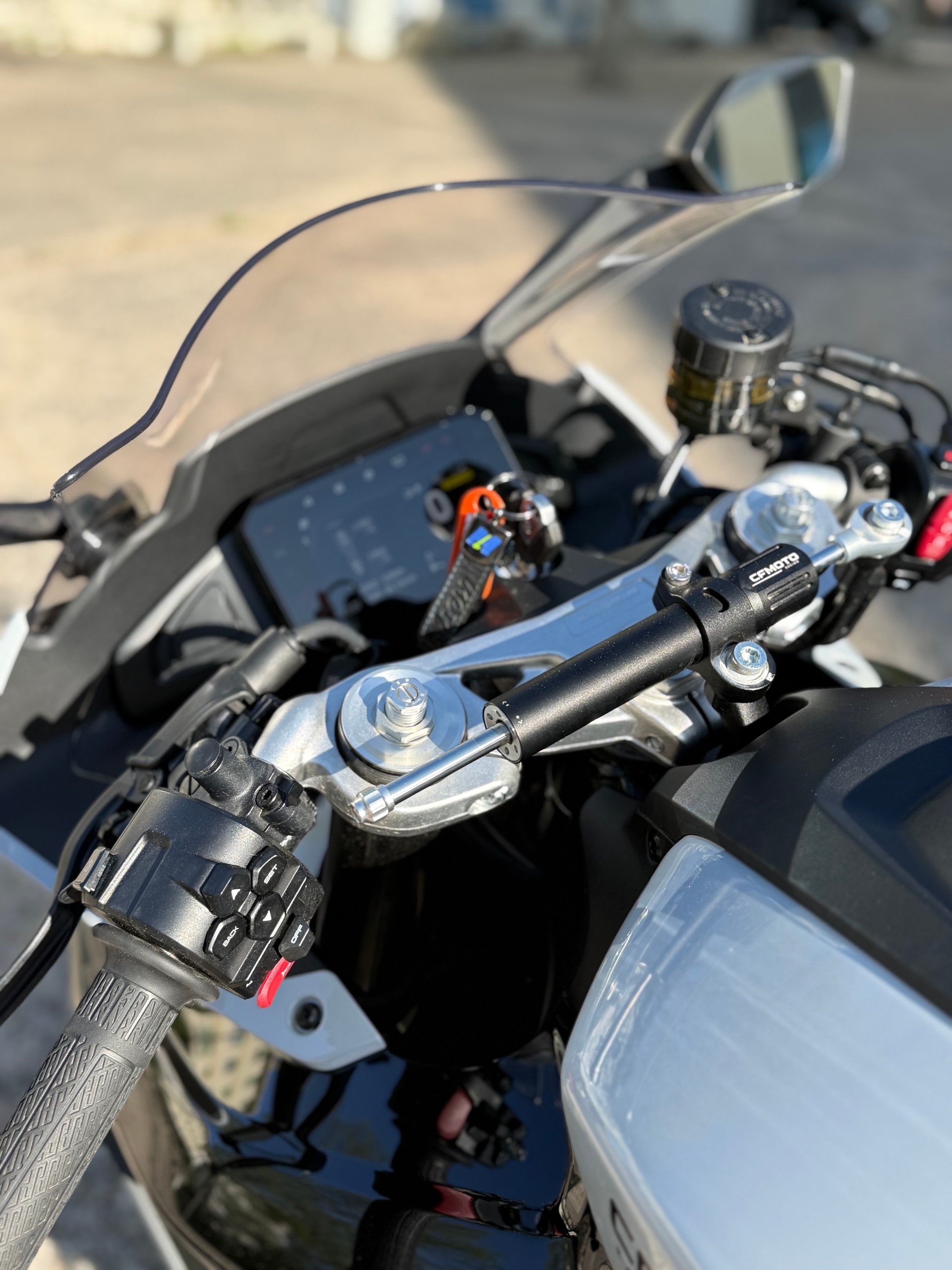 CF MOTO 675 SR-R-image-9