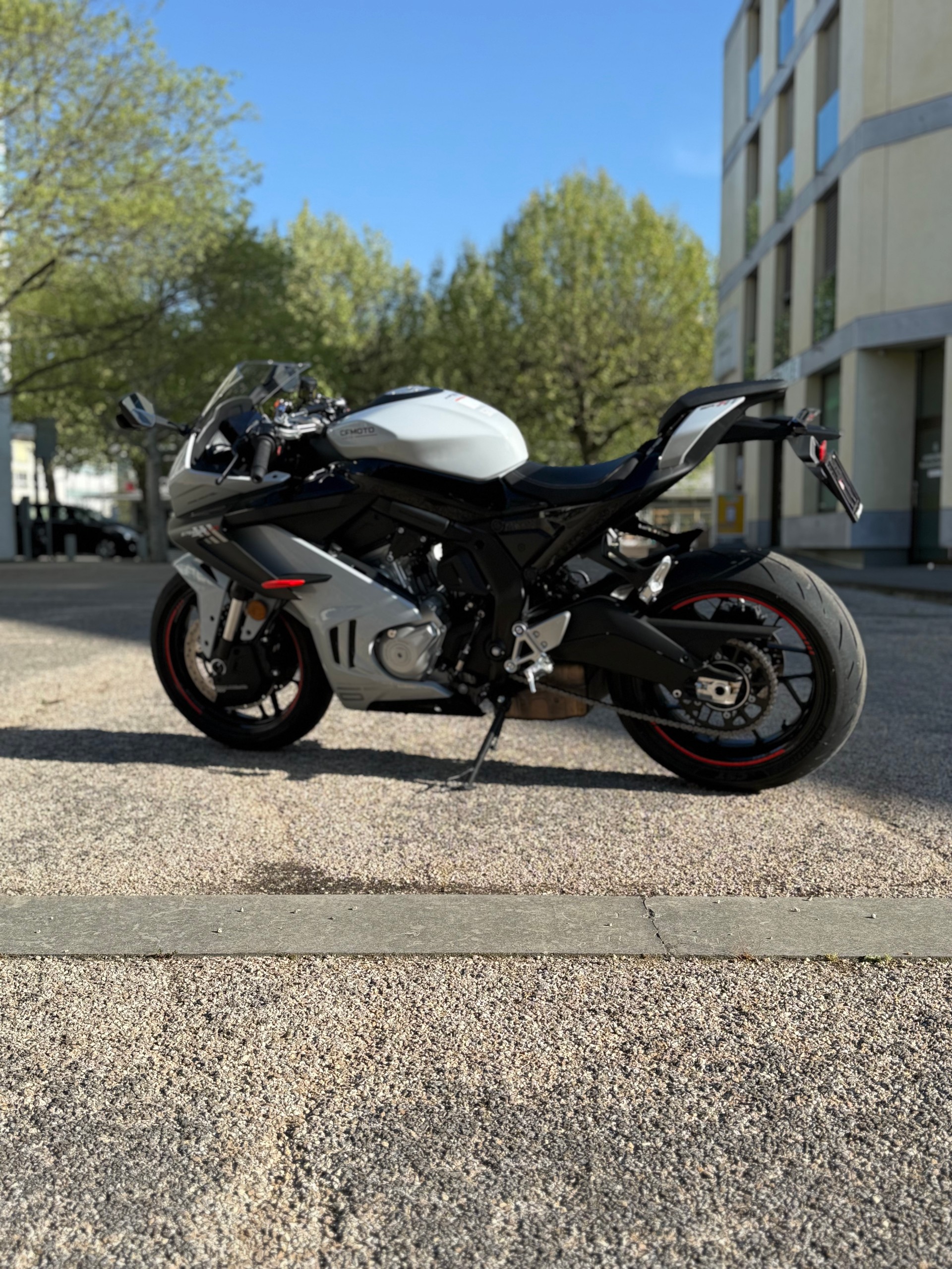 CF MOTO 675 SR-R-image-7