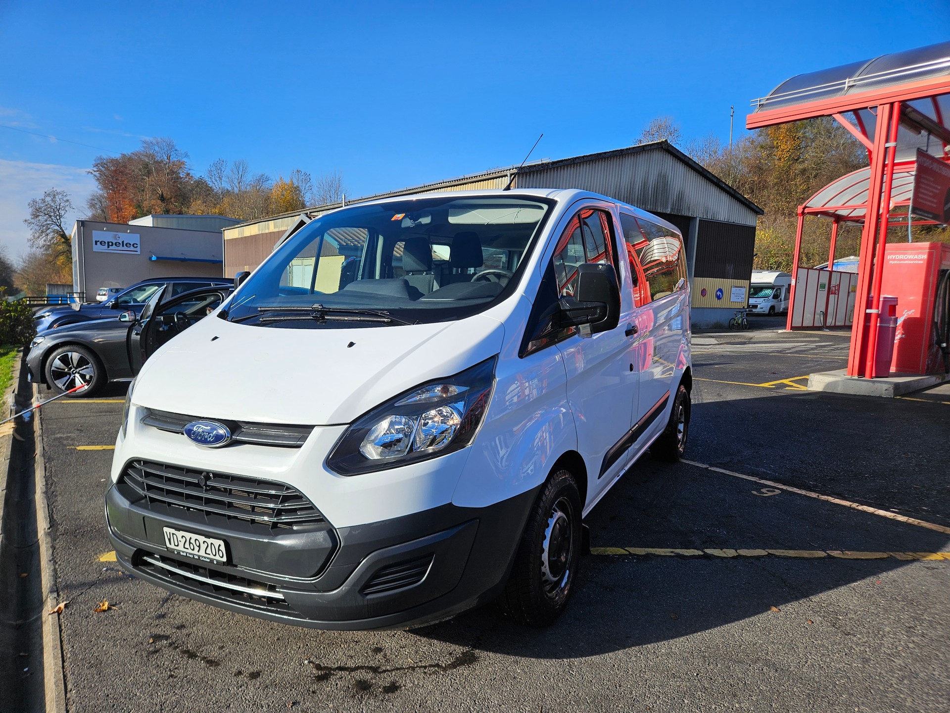 FORD TRANSIT CUSTOM-image-1