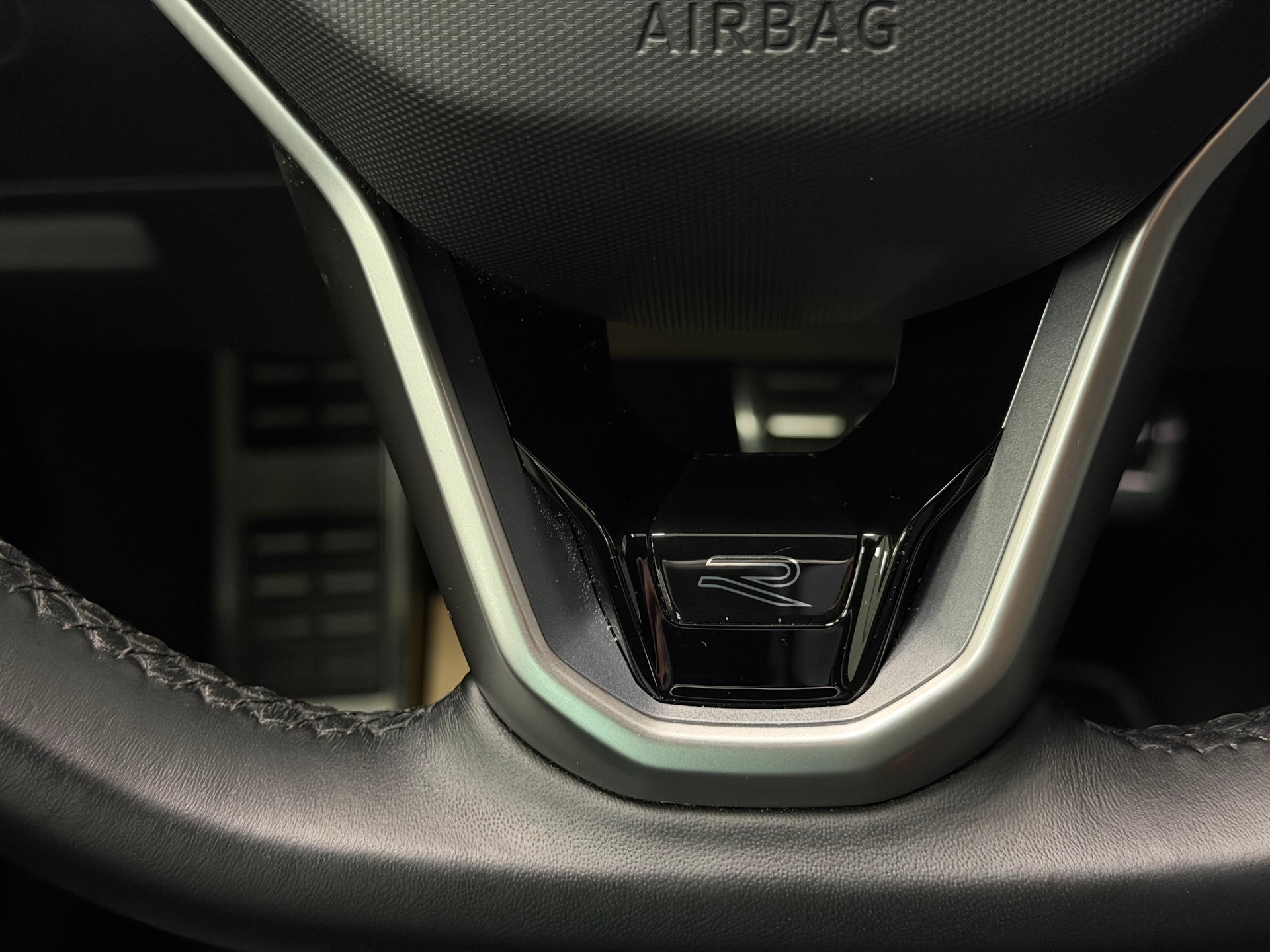 VW Tiguan 2.0TSI R-Line 4Motion DSG-image-22
