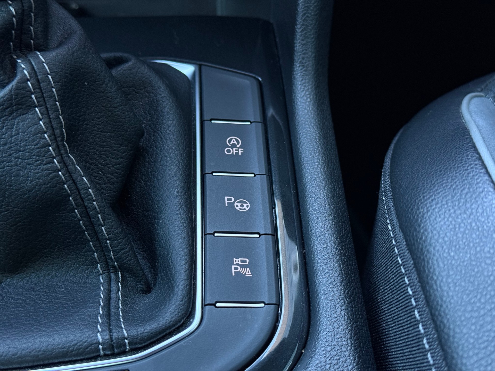 VW Tiguan 2.0TSI R-Line 4Motion DSG-image-20