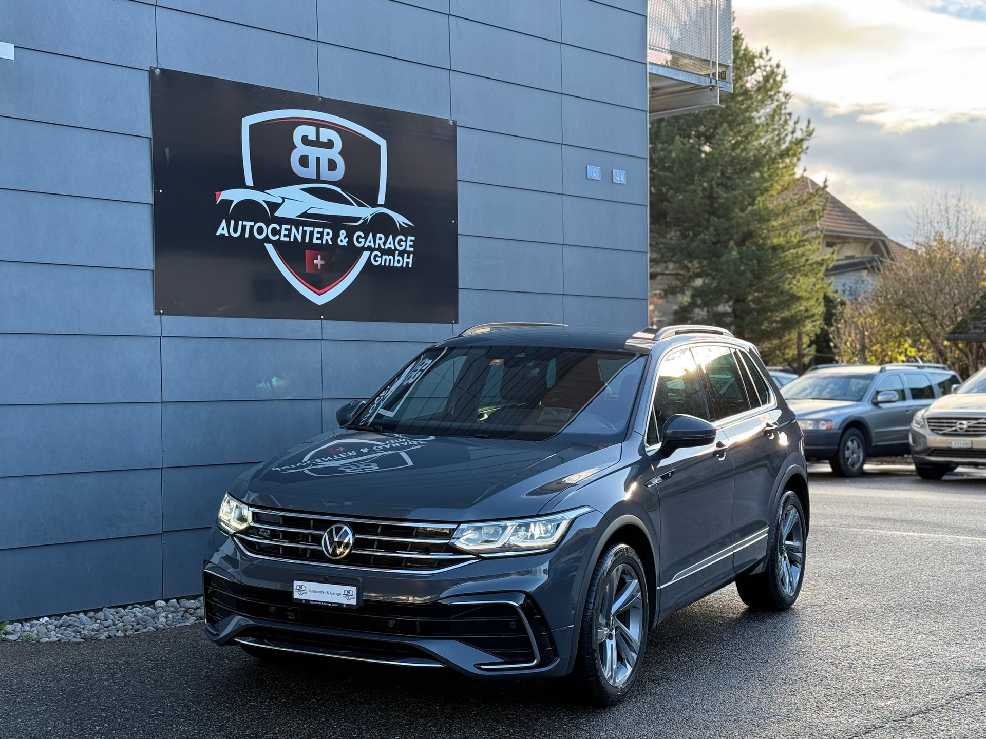 VW Tiguan 2.0TSI R-Line 4Motion DSG-image-0
