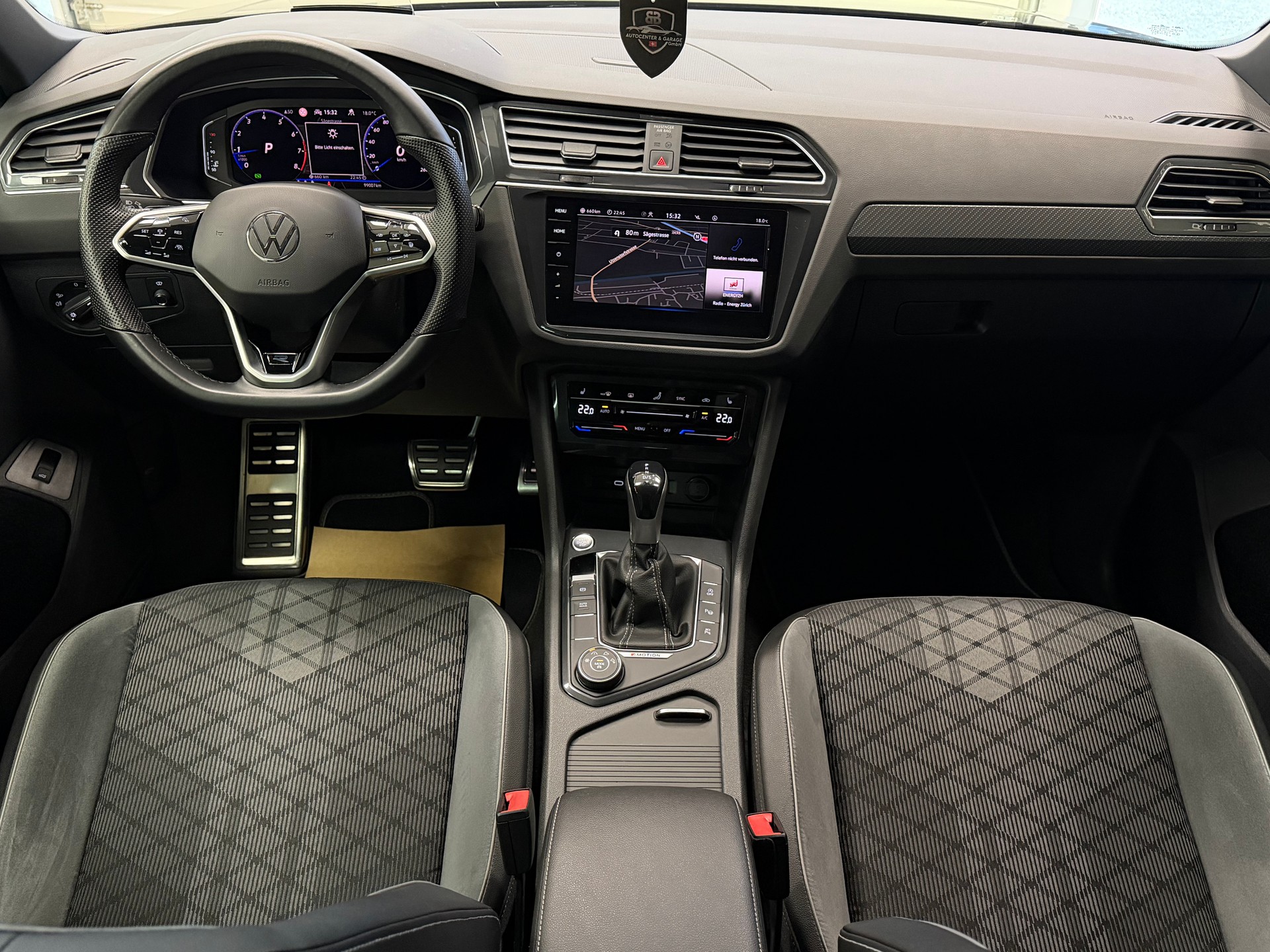 VW Tiguan 2.0TSI R-Line 4Motion DSG-image-16