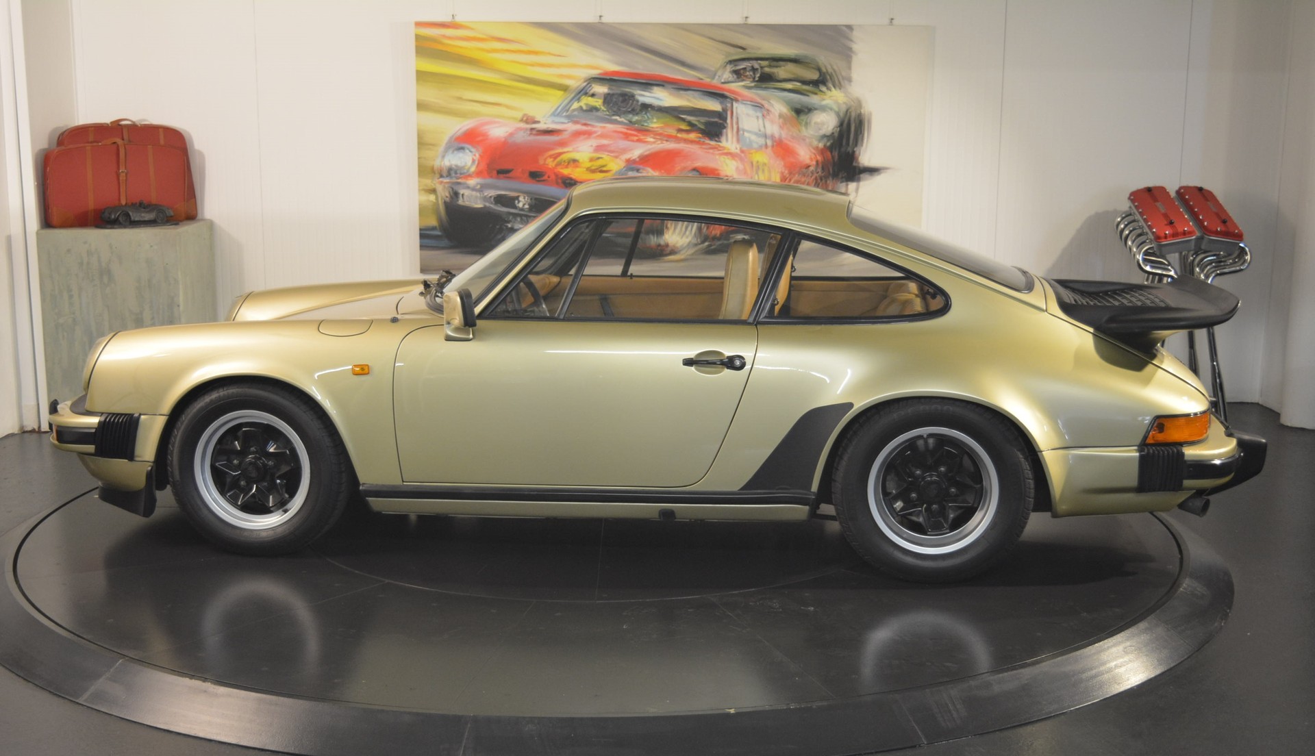 PORSCHE 911 2.7-image-1