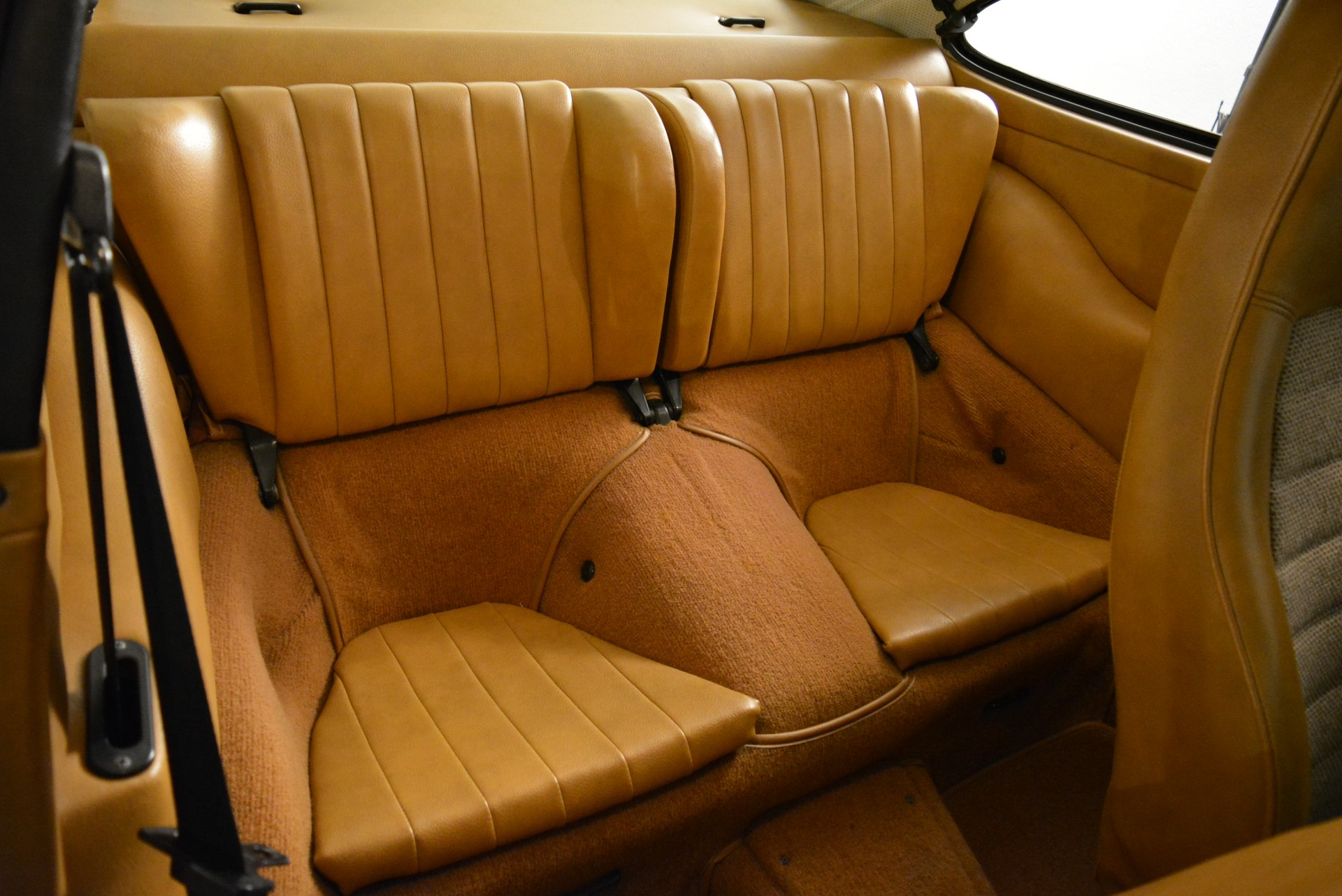 PORSCHE 911 2.7-image-11