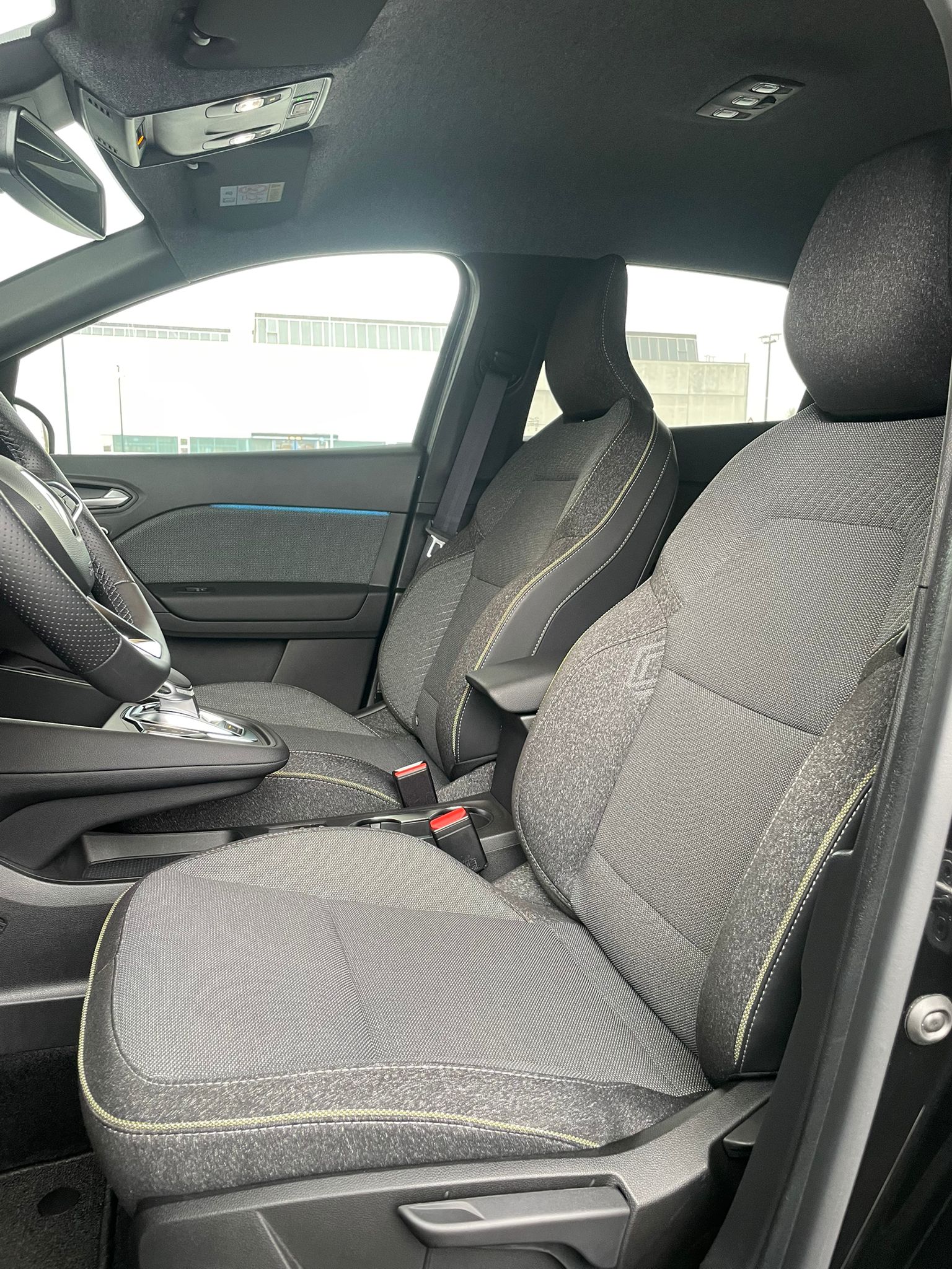 RENAULT Captur 1.3 TCe 160 techno EDC-image-5