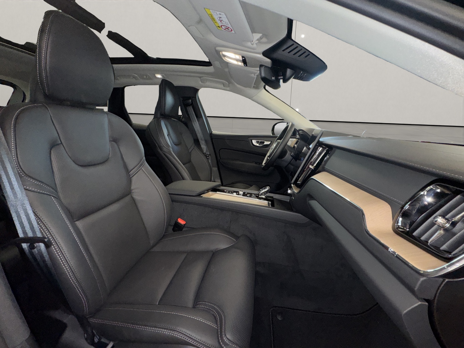 VOLVO XC60 2.0 T6 TE Ultra Dark eAWD-image-9