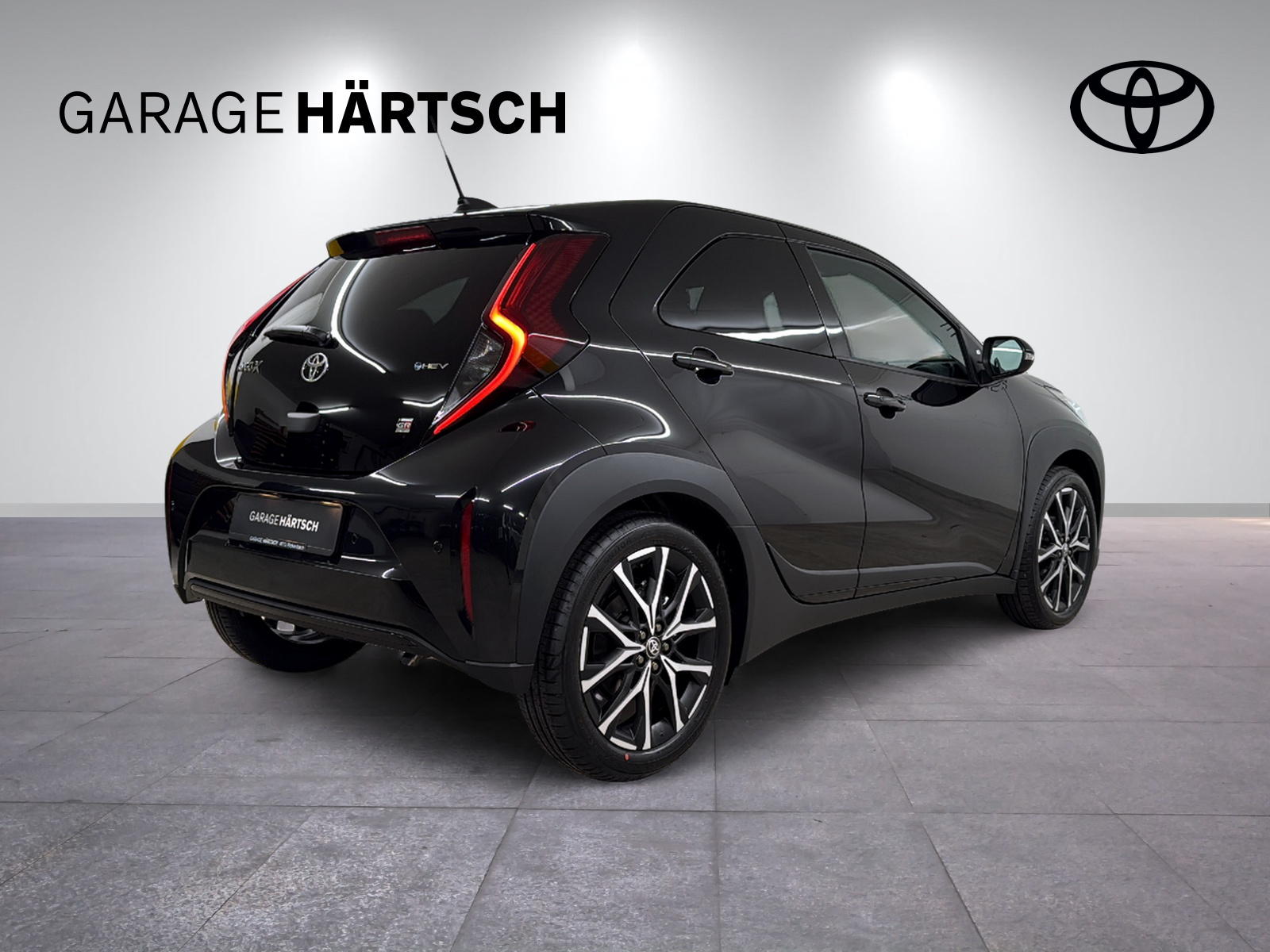 TOYOTA Aygo X 1.5 VVT-i HSD GR Sport-image-6