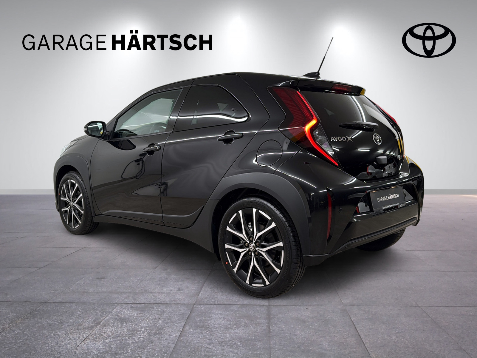 TOYOTA Aygo X 1.5 VVT-i HSD GR Sport-image-3