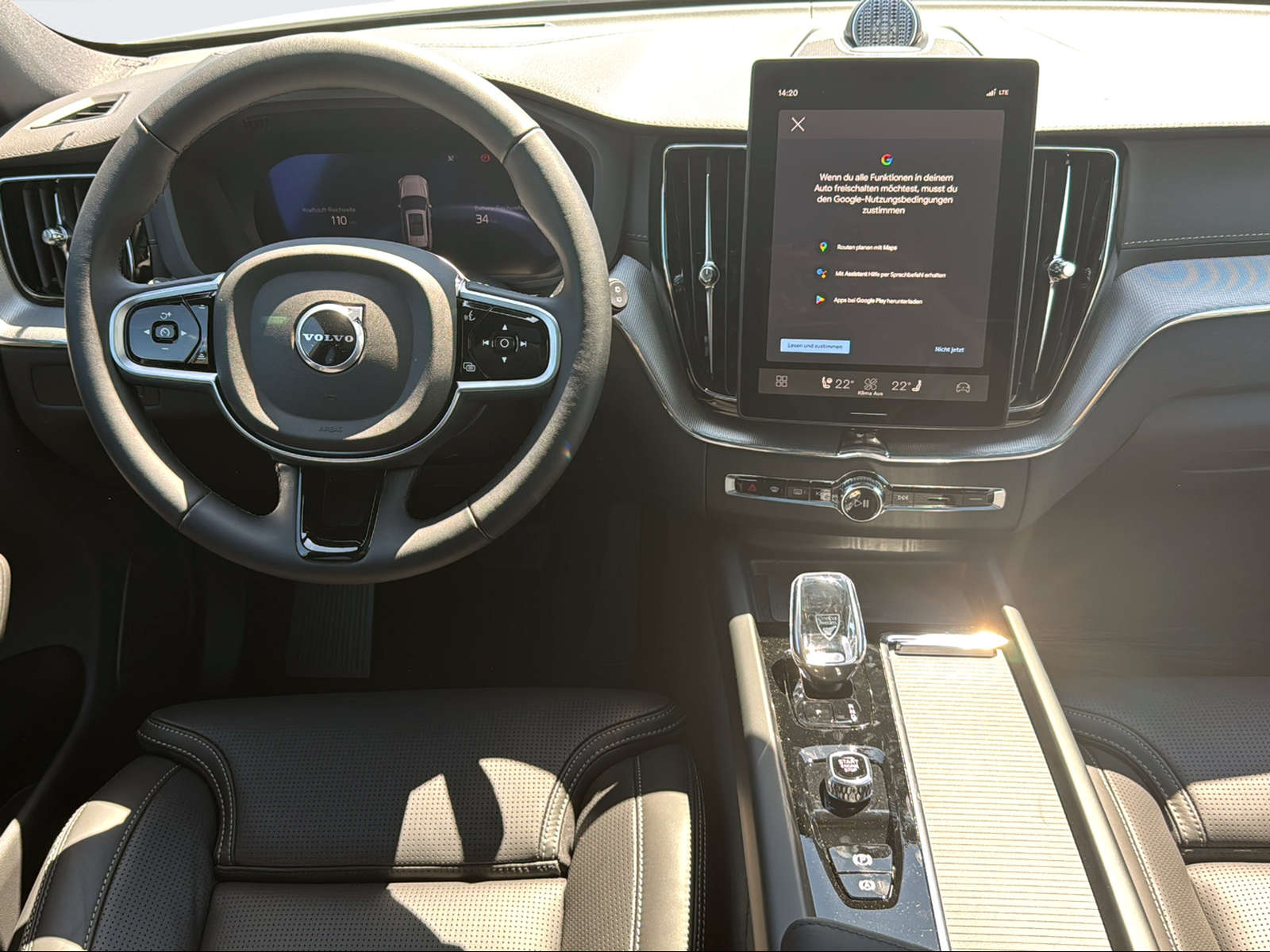 VOLVO XC60 2.0 T6 TE Black Edition eAWD-image-12