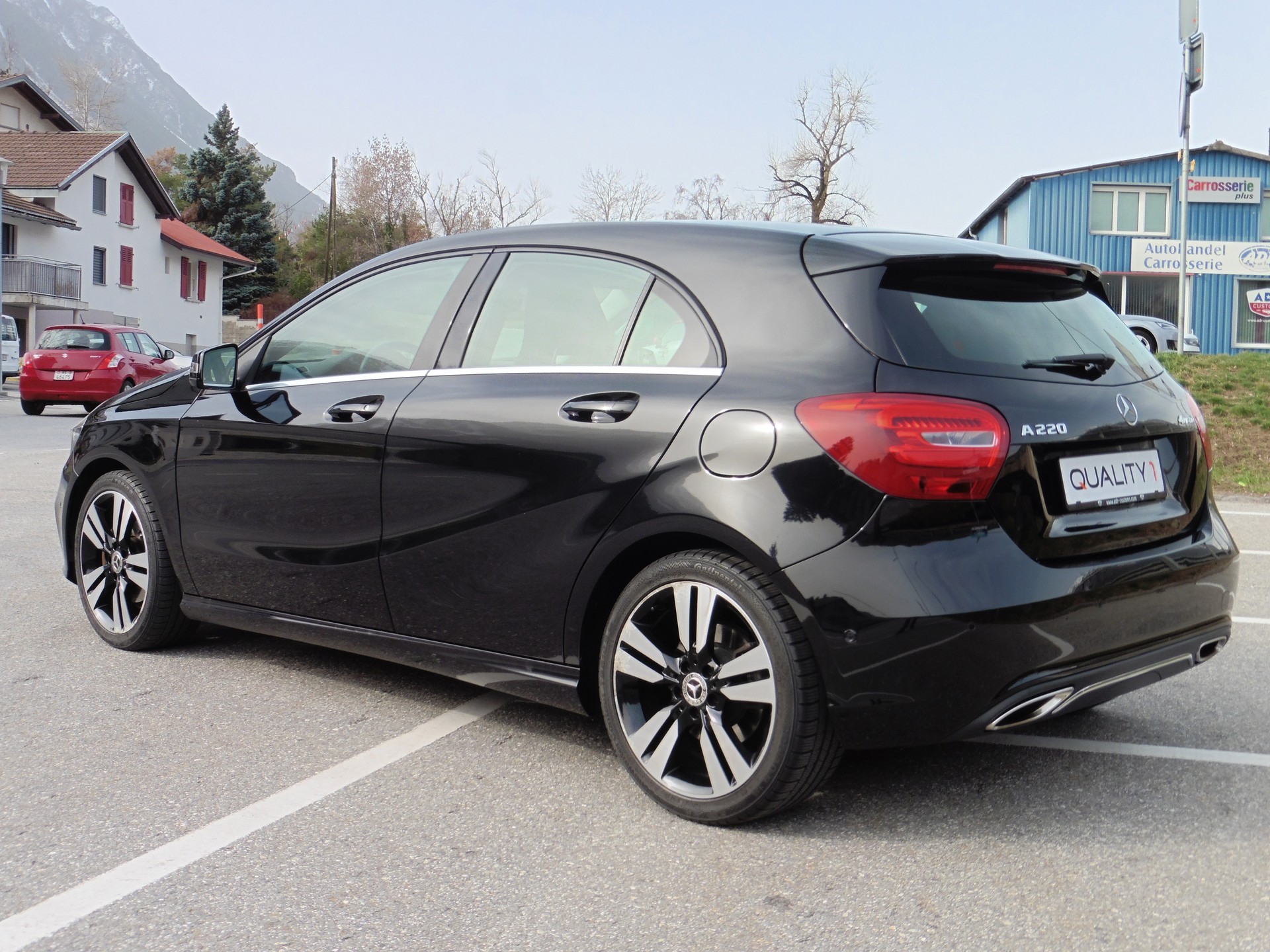 MERCEDES-BENZ A 220 Urban 4Matic 7G-DCT-image-6