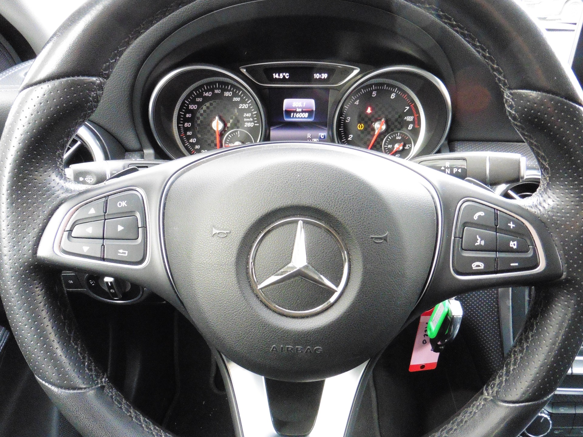MERCEDES-BENZ A 220 Urban 4Matic 7G-DCT-image-18